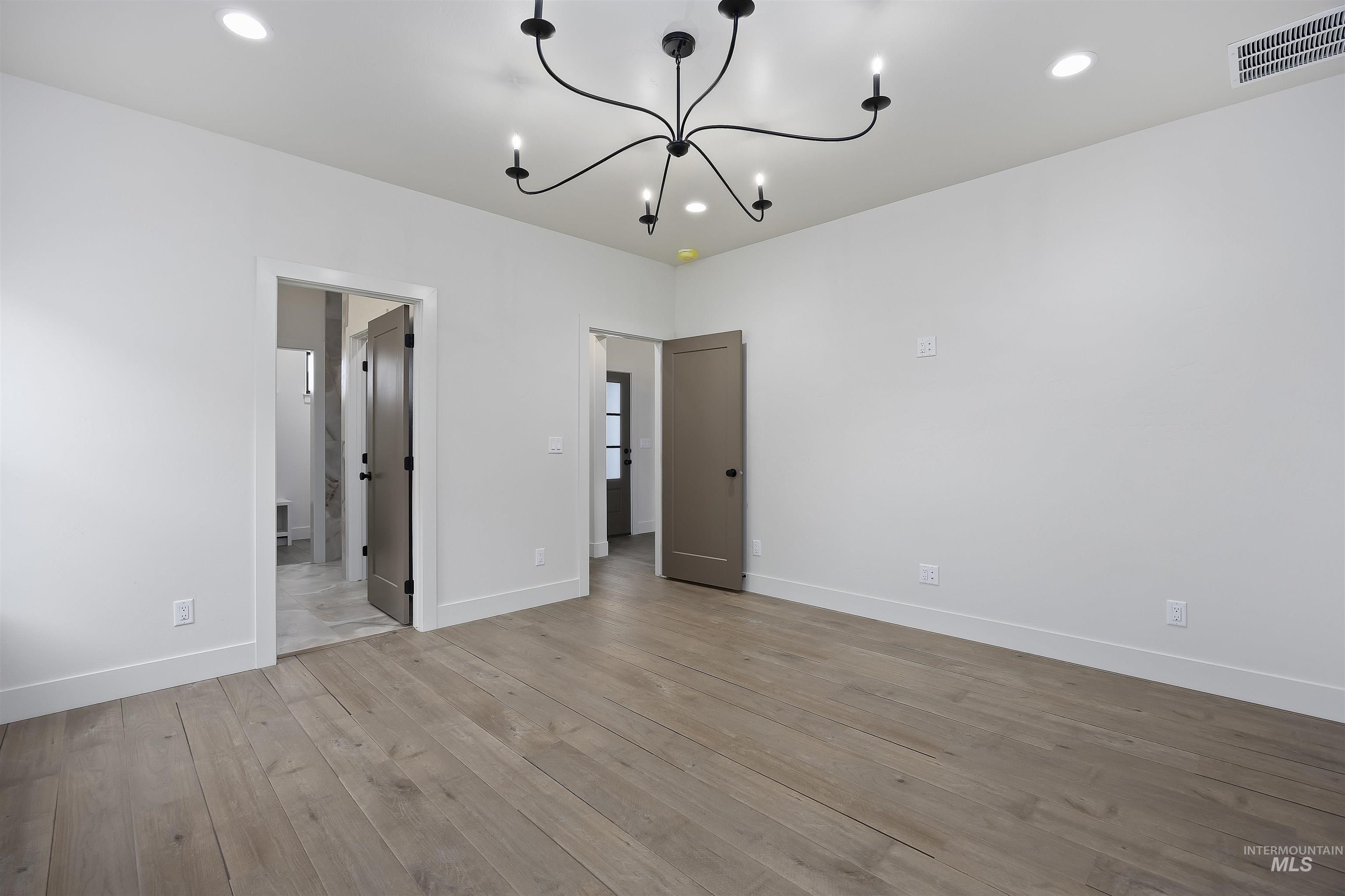 645 Canyon Crest Drive W Property Photo 20