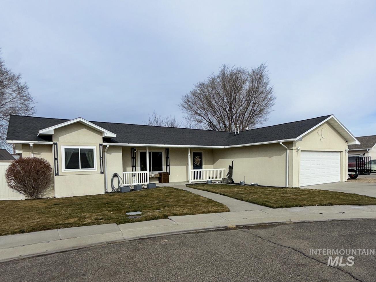 422 Parish Ct. Property Photo 1