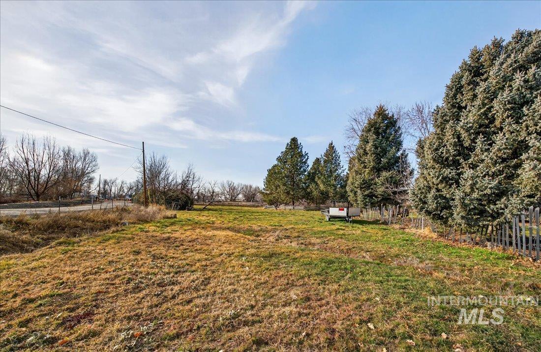 1015 S Main Street Property Photo 5