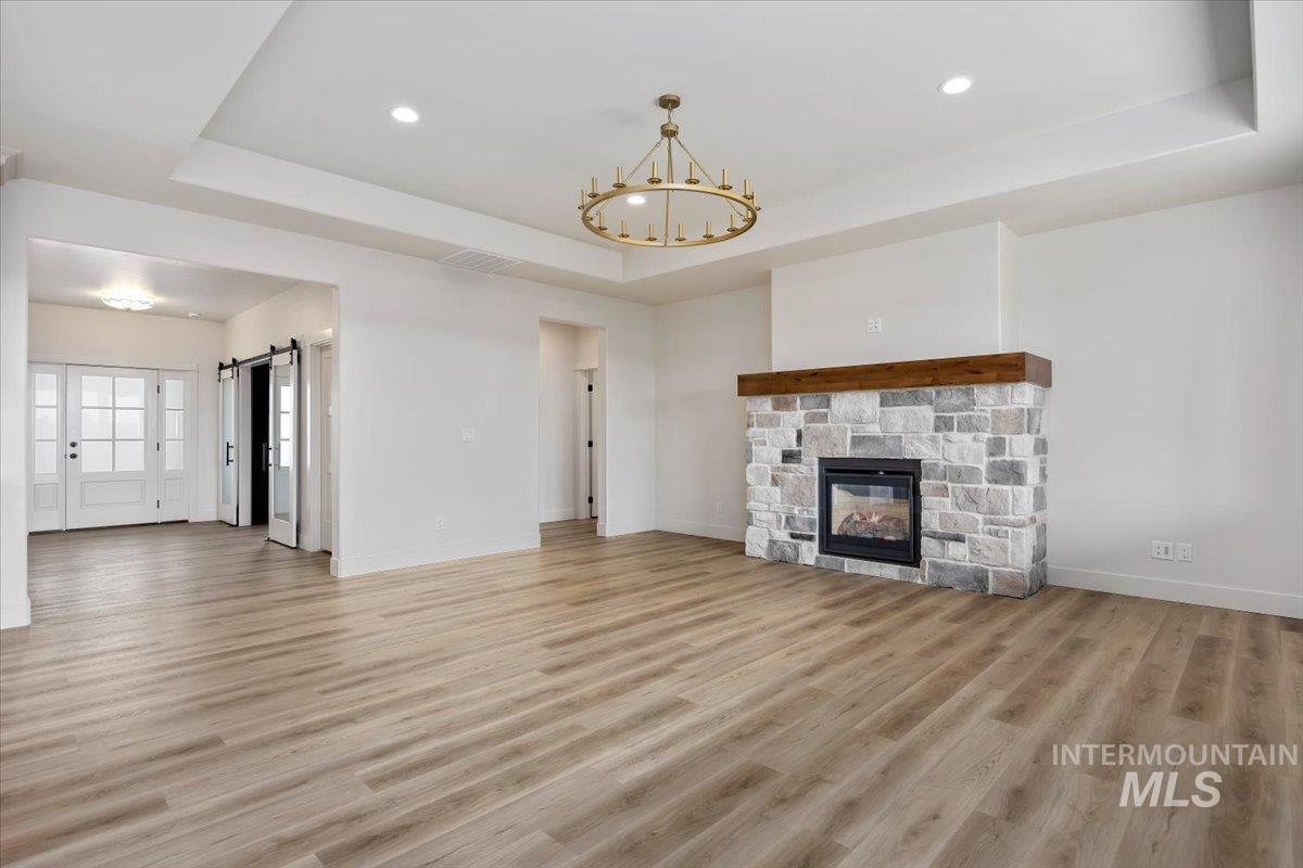 663 Canyon Crest Drive W Property Photo 7
