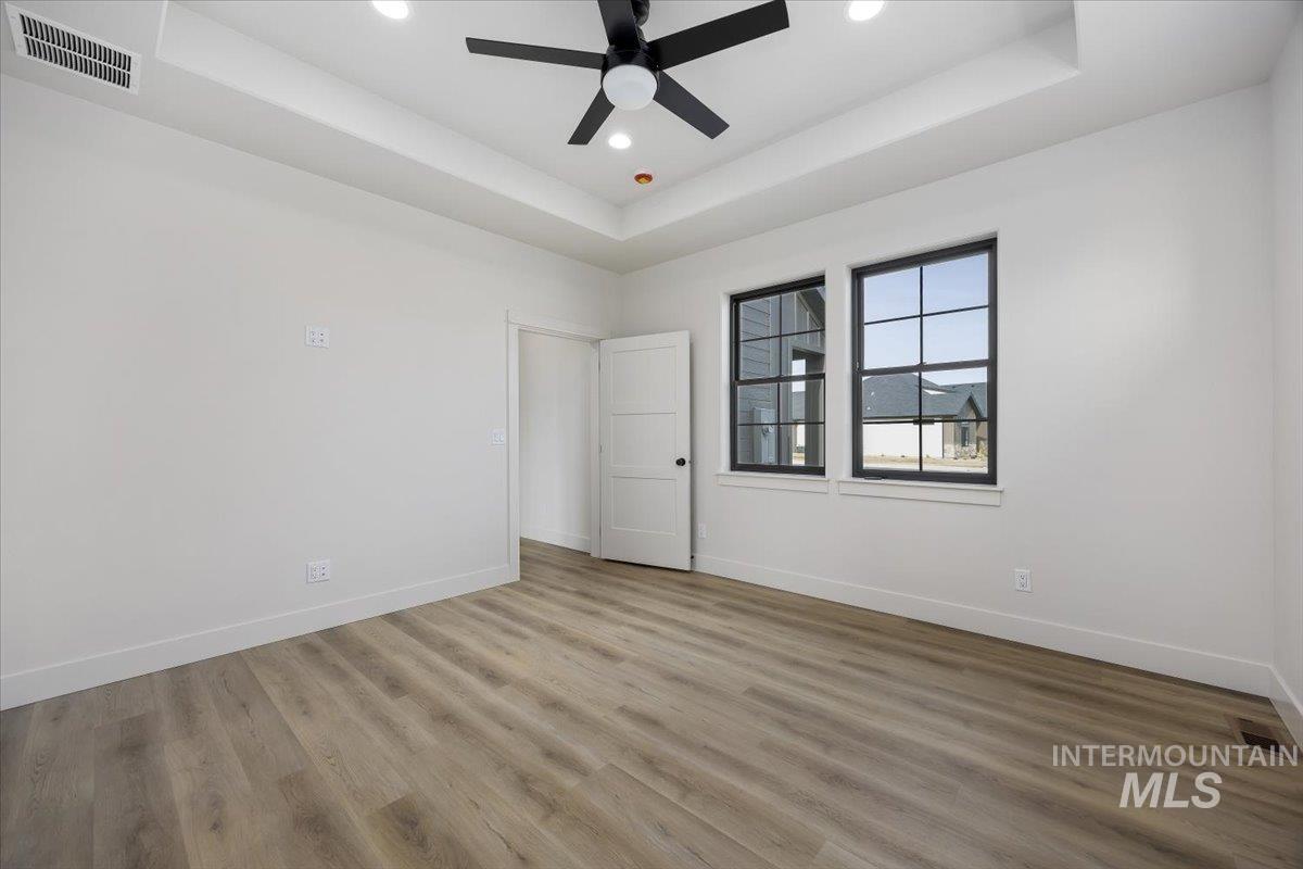 663 Canyon Crest Drive W Property Photo 20