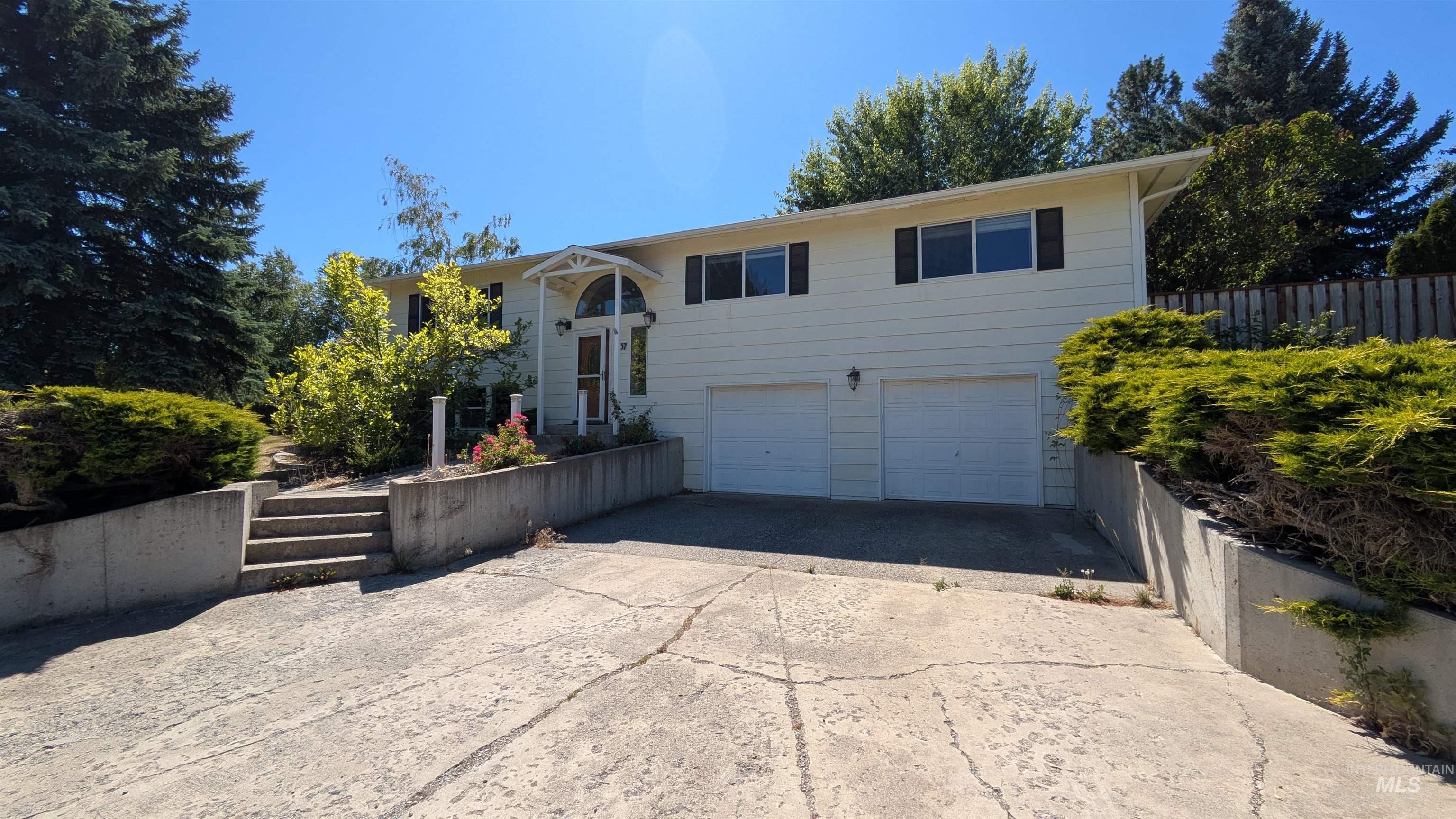 1857 Conestoga St Property Photo 1