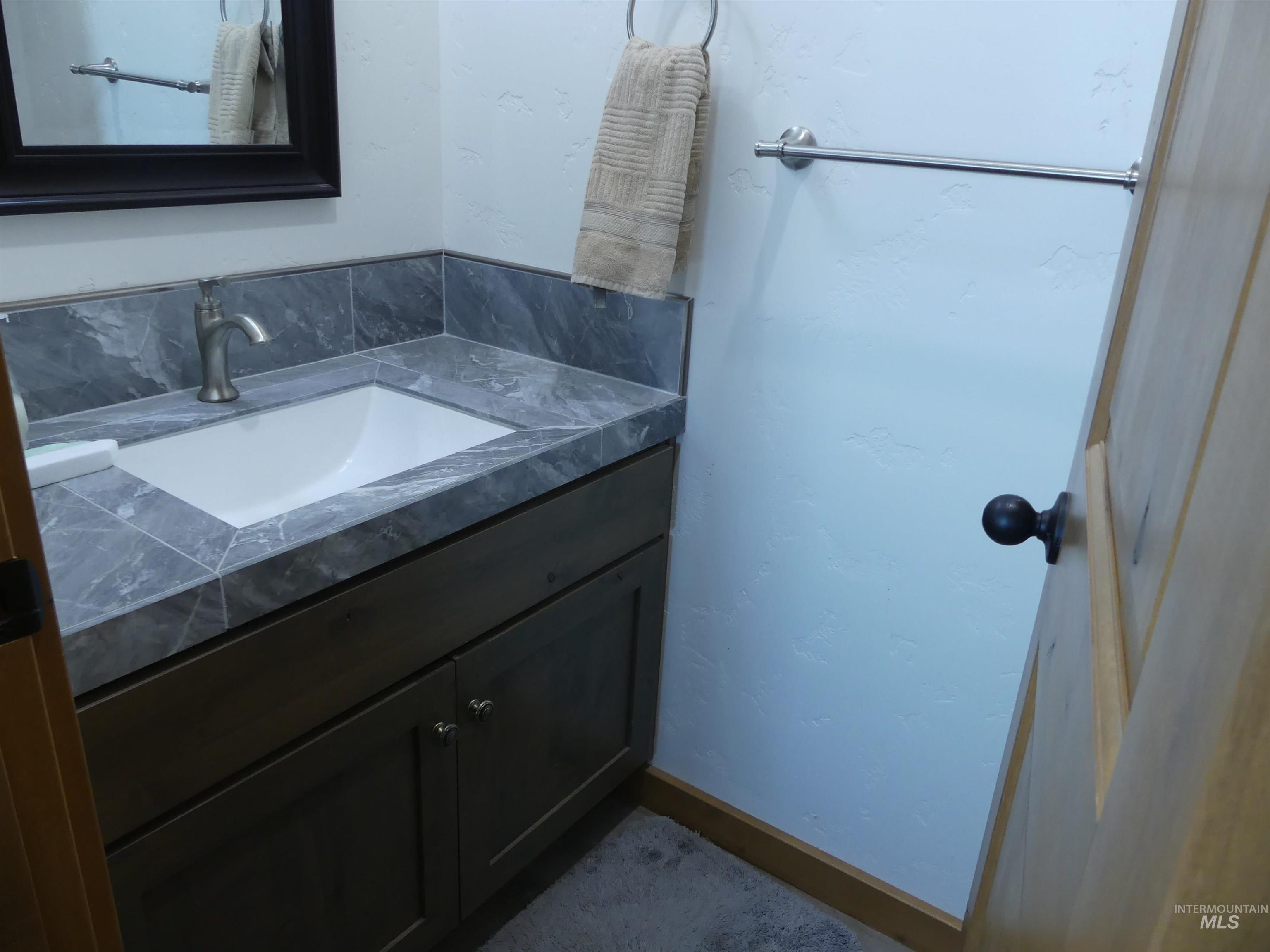 2193 Apple Lane Property Photo 28