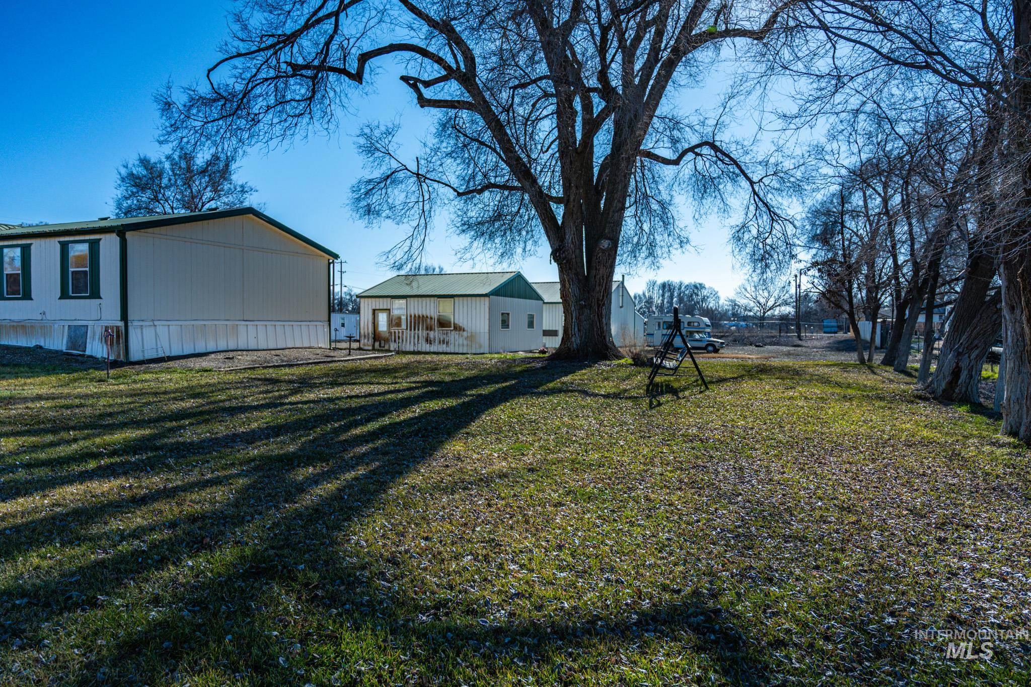 5589 Spur 95 Hwy Property Photo 38