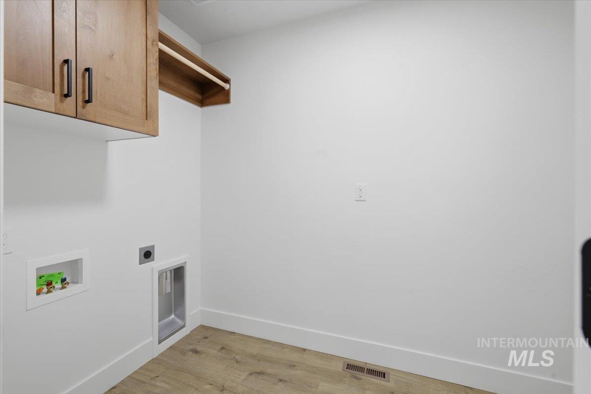 2132 Justine Ct. Property Photo 21