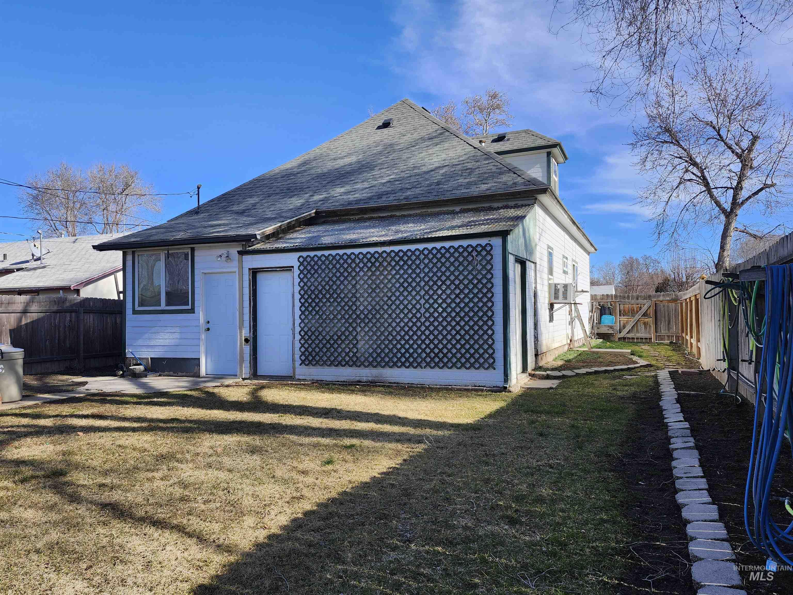 111 S Elder St Property Photo 24