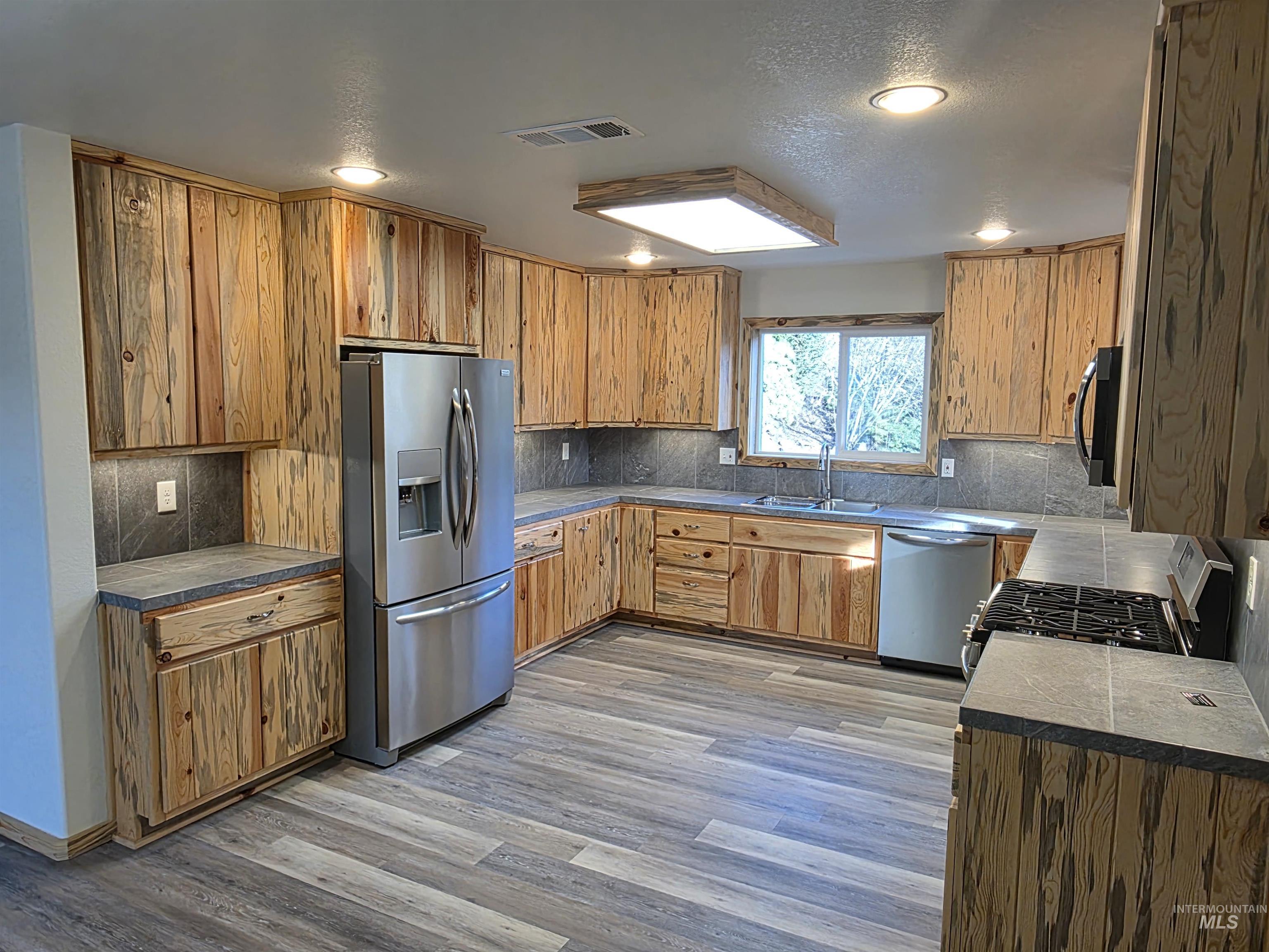 4157 Highway 12 Property Photo 10