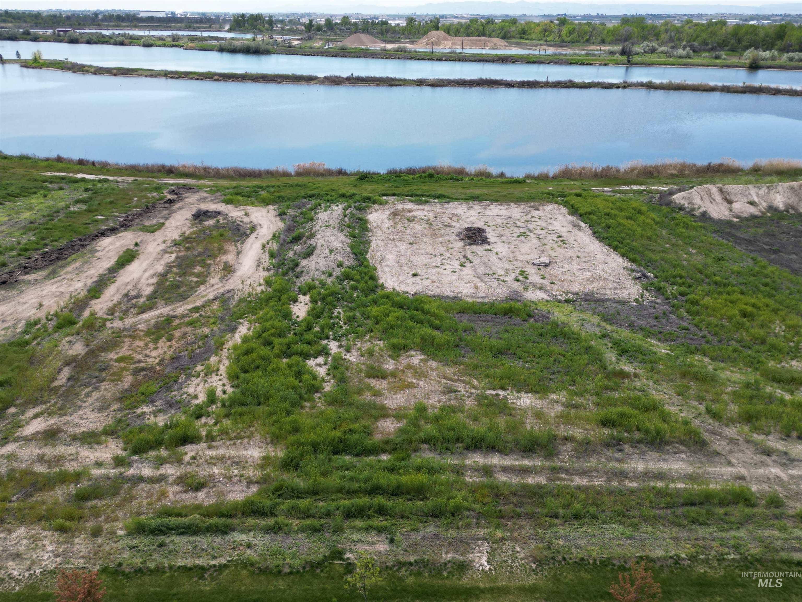 Tbd Lake Front Ln Property Photo 4