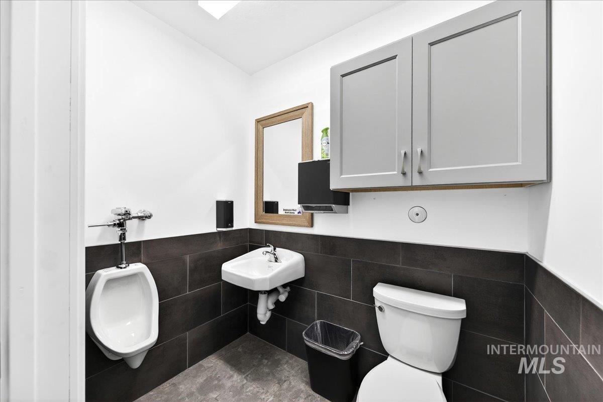 2800 E Chicago St Property Photo 14