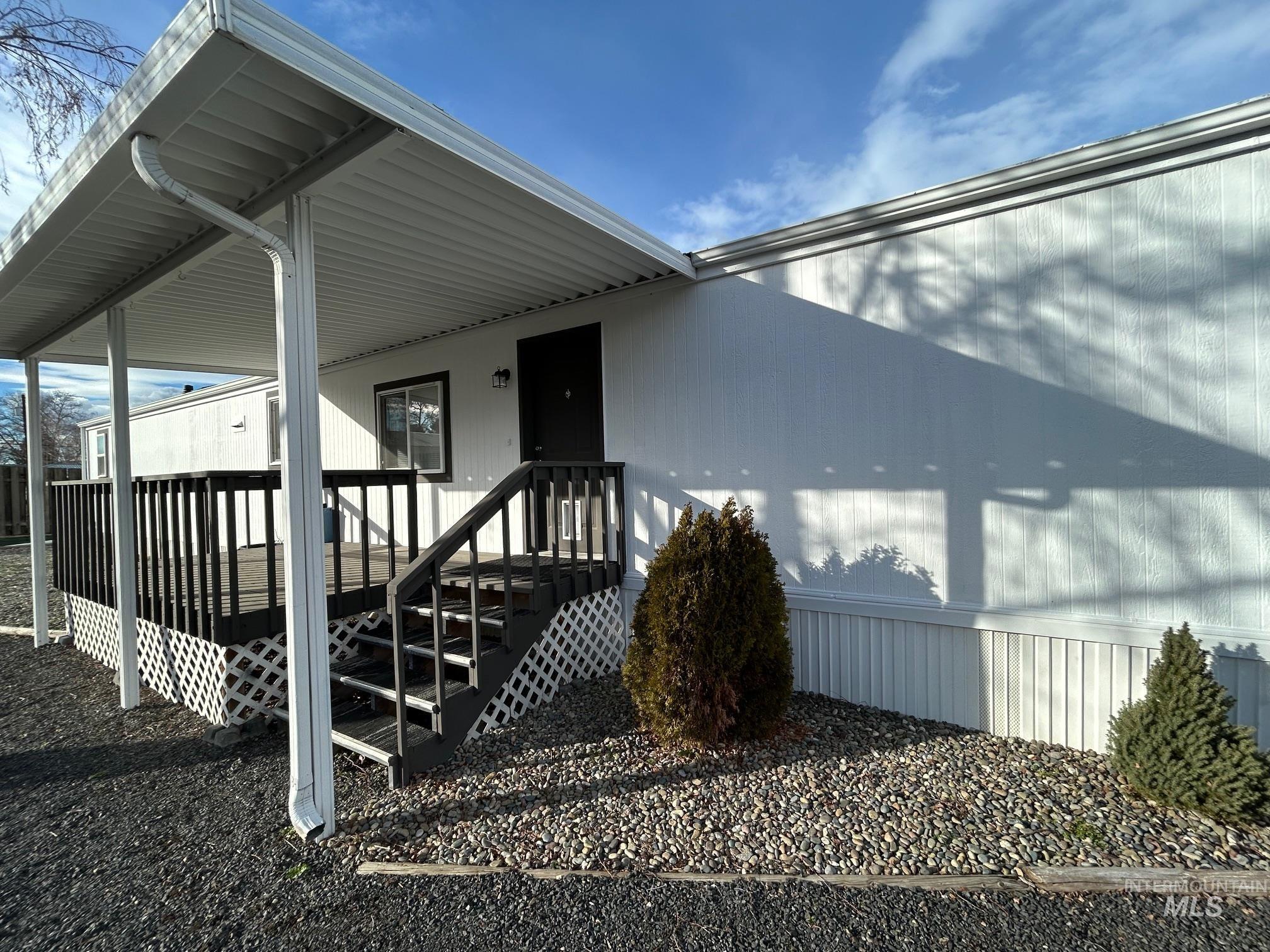1430 Chestnut Street Property Photo 6