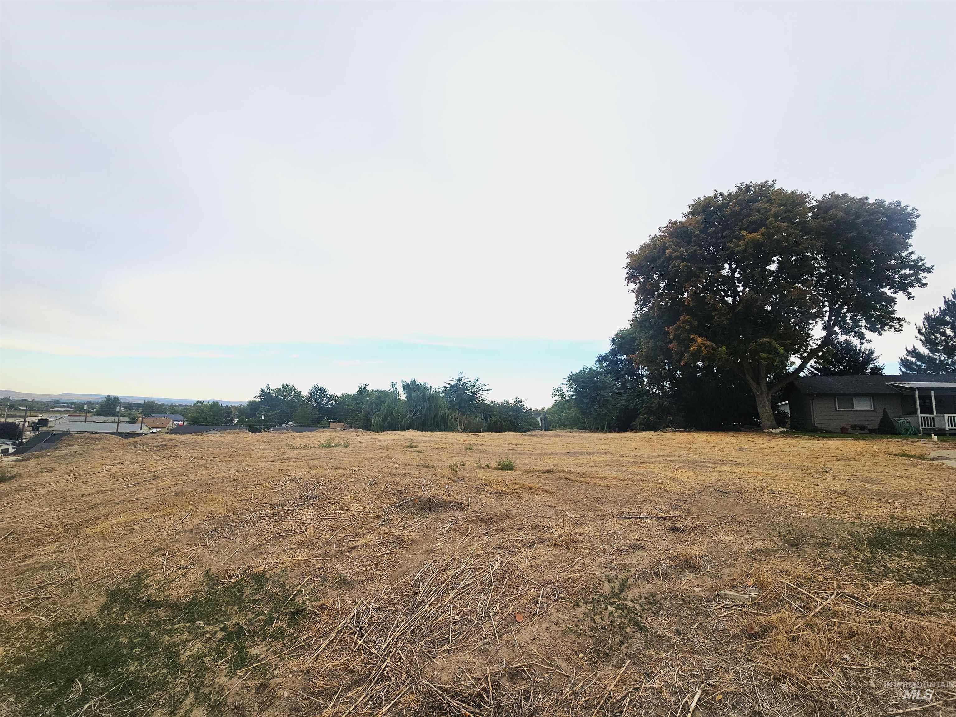 905 & 908 E Verina Circle Property Photo 16