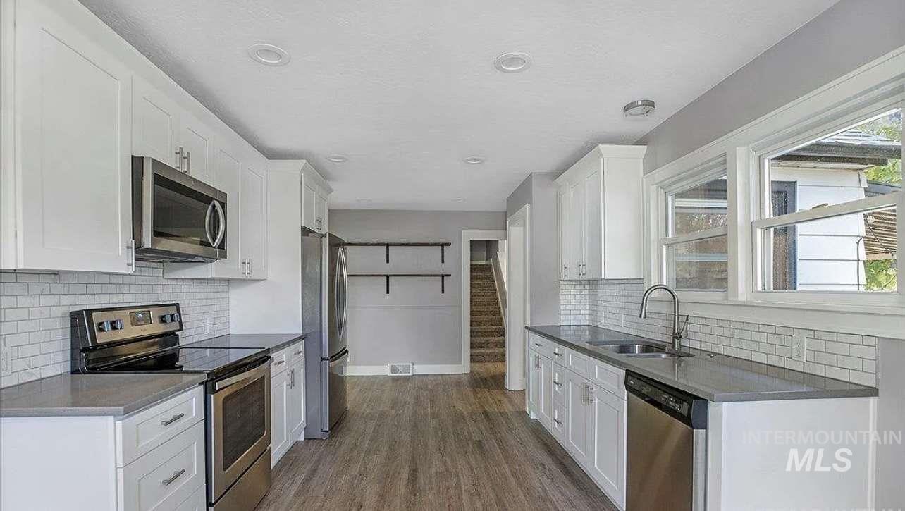 291 Lincoln St Property Photo 14