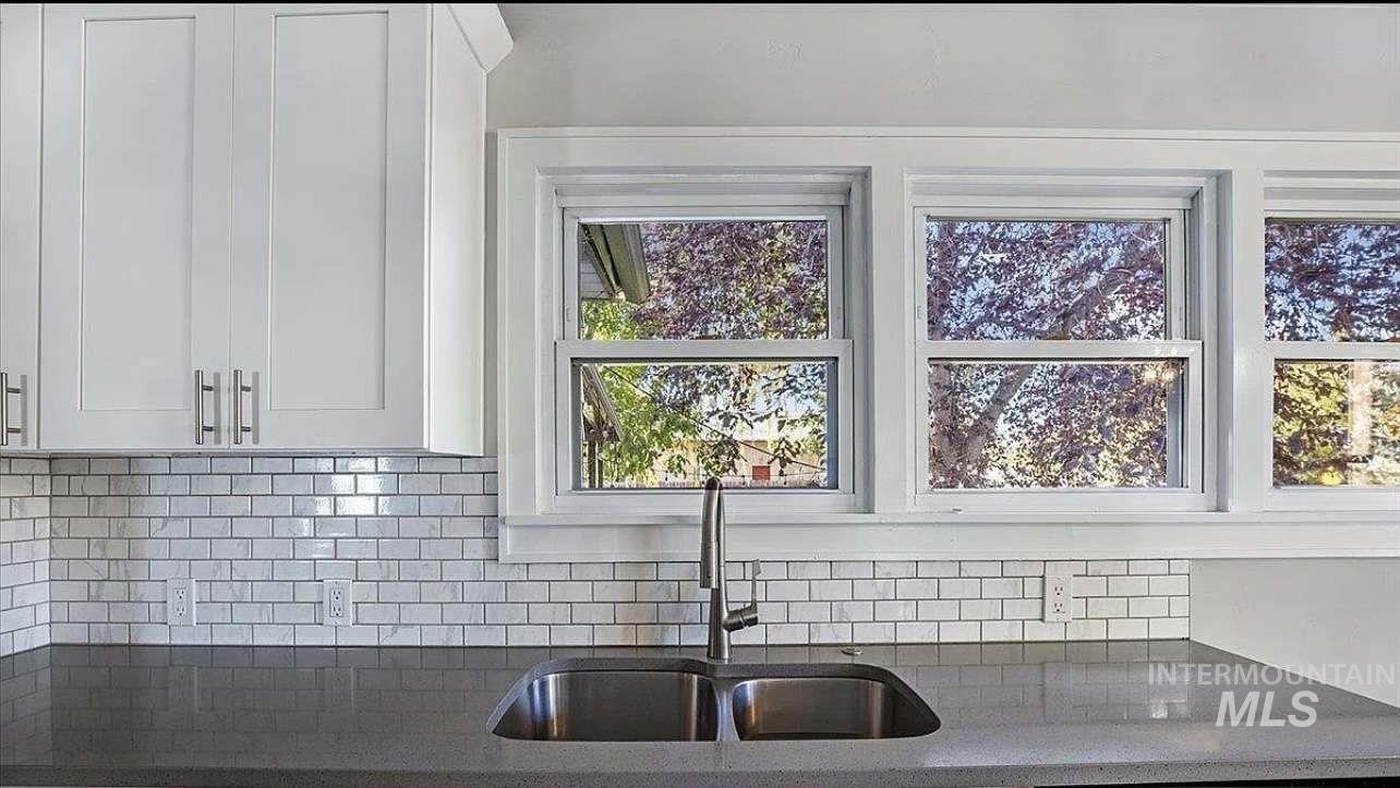 291 Lincoln St Property Photo 17