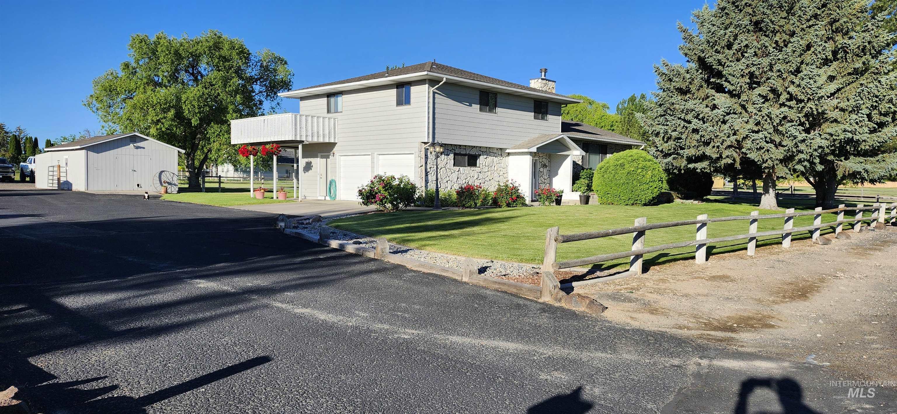 1027 Clear Creek Drive