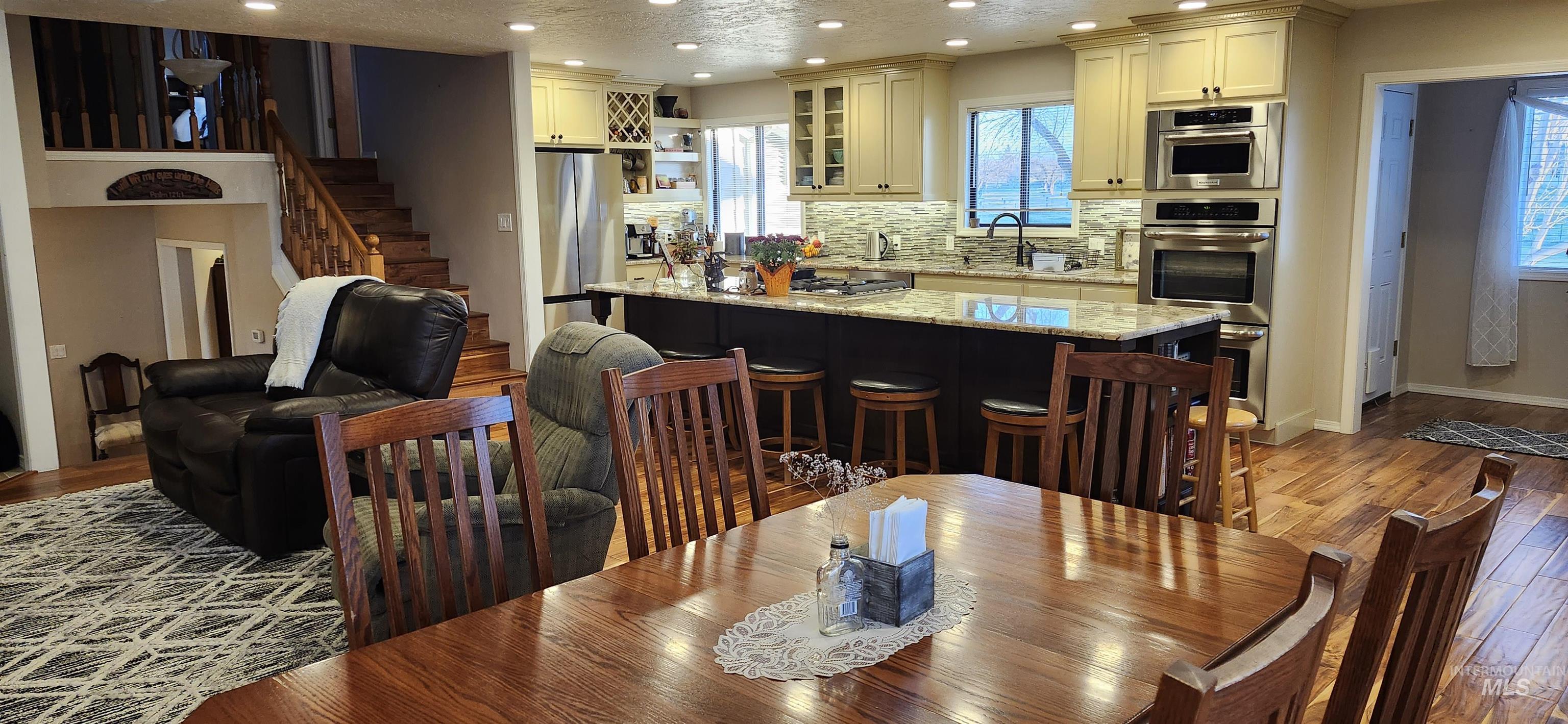 1027 Clear Creek Drive Property Photo 32