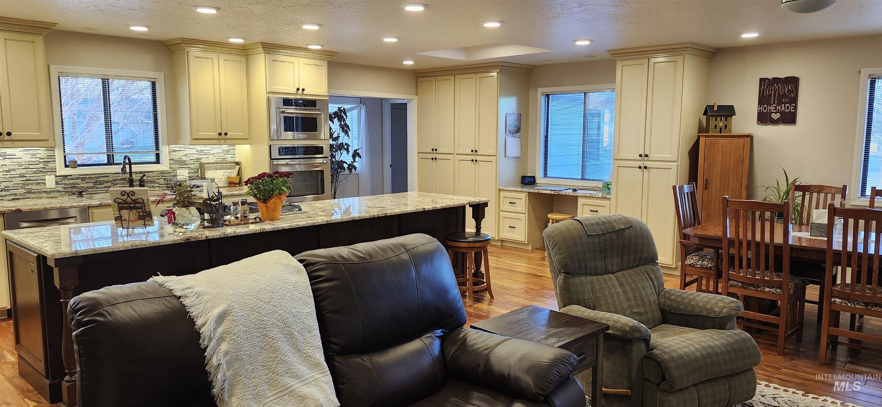 1027 Clear Creek Drive Property Photo 35