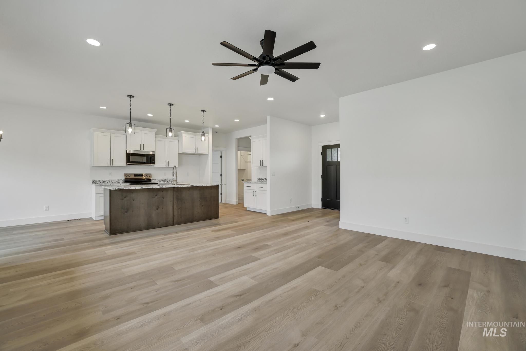 1005 Adamite Rd Property Photo 10