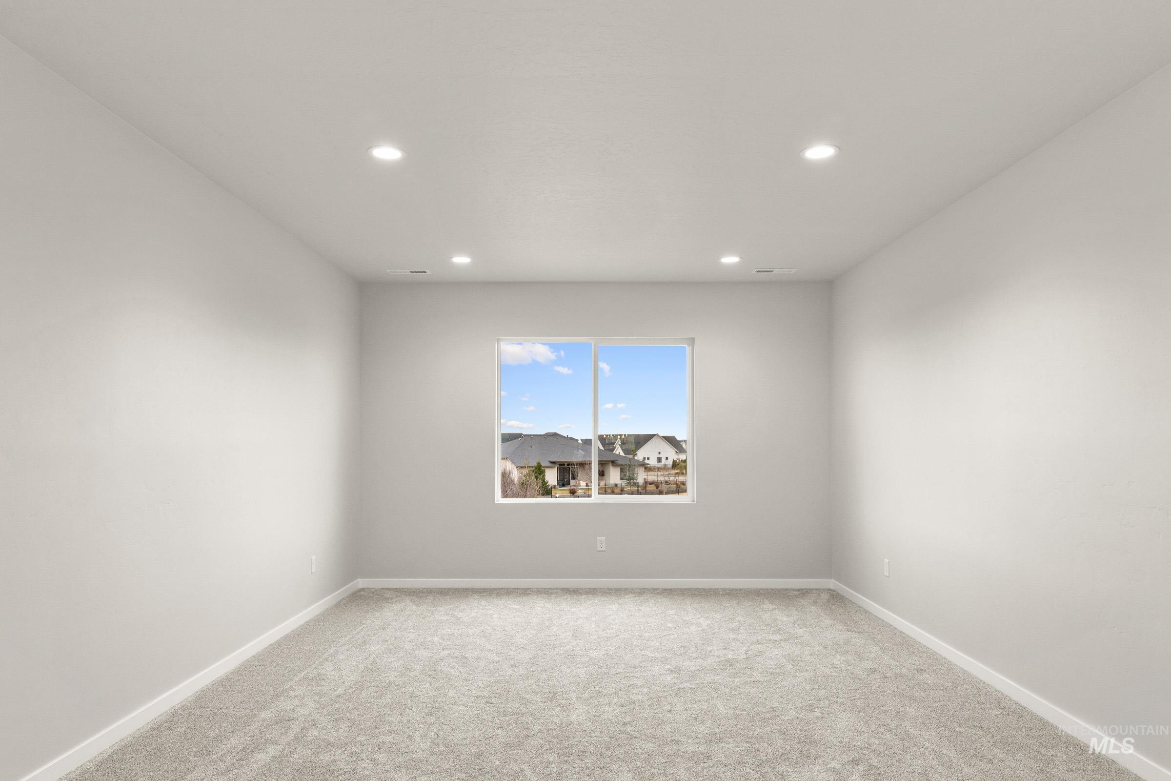 5293 W Yarnell St Property Photo 27