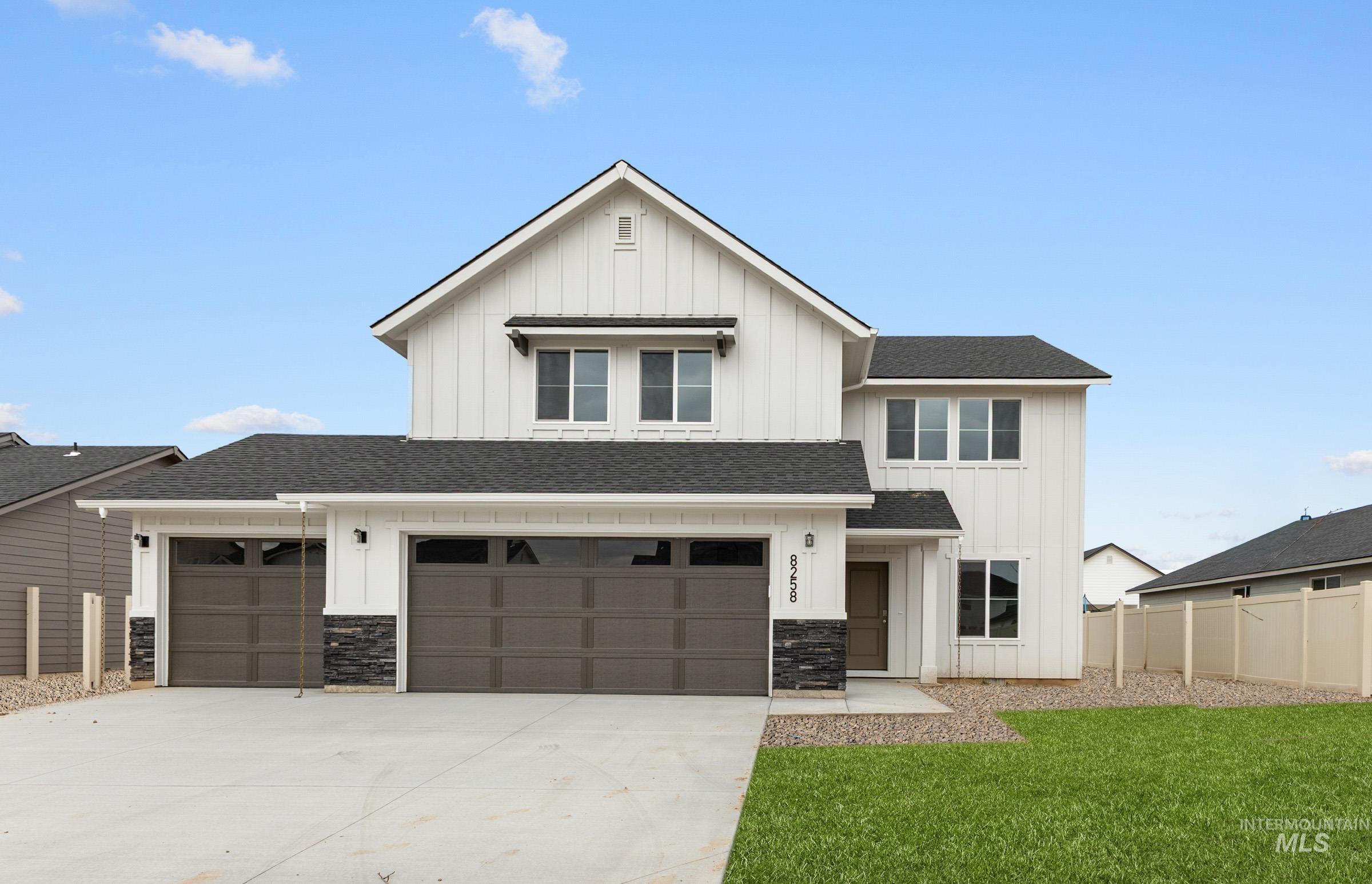 8258 E Bright Angel Dr Property Photo 1