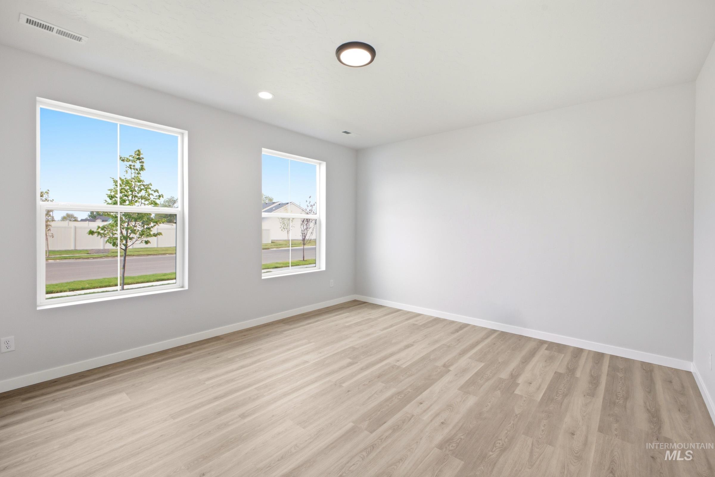 17238 N Swan Springs Pl Property Photo 4