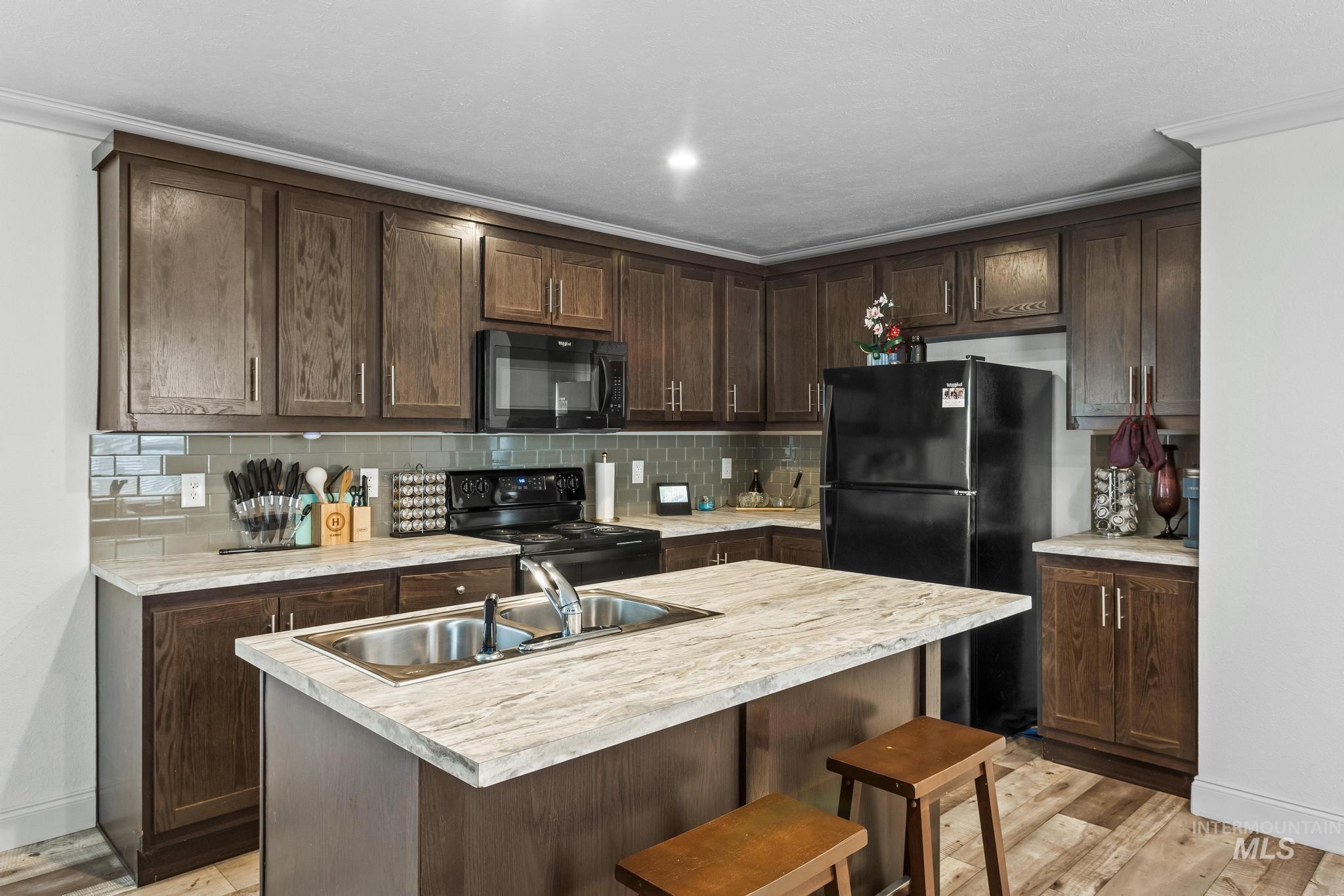 1151 N Fawn Ln Property Photo 6