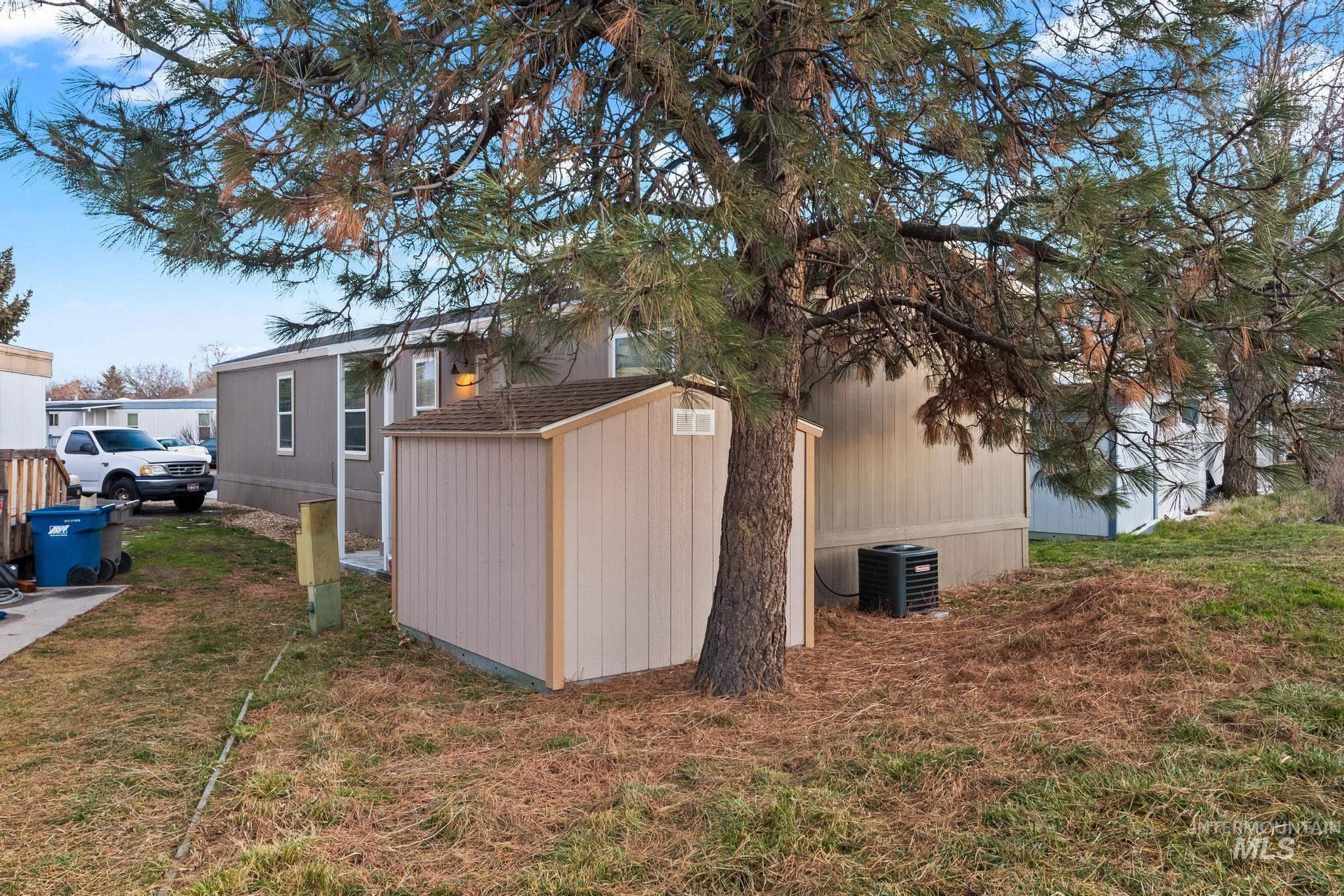1151 N Fawn Ln Property Photo 22