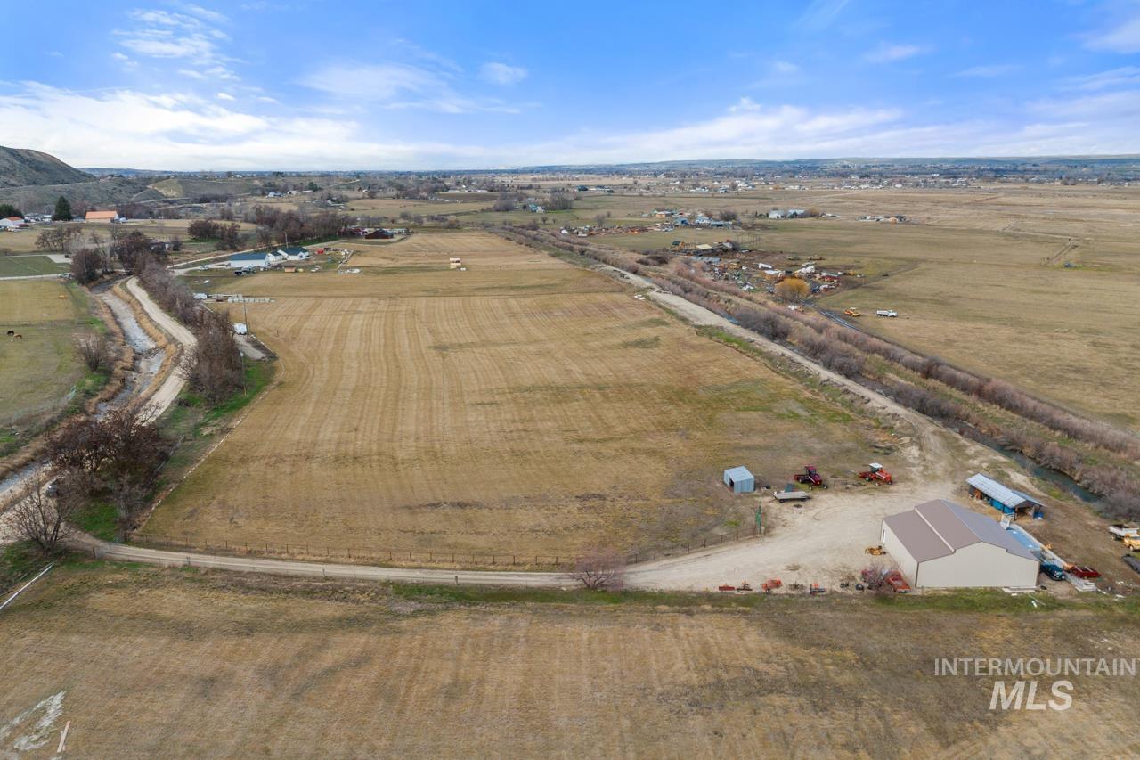 4009 Sally's Ln Property Photo 18