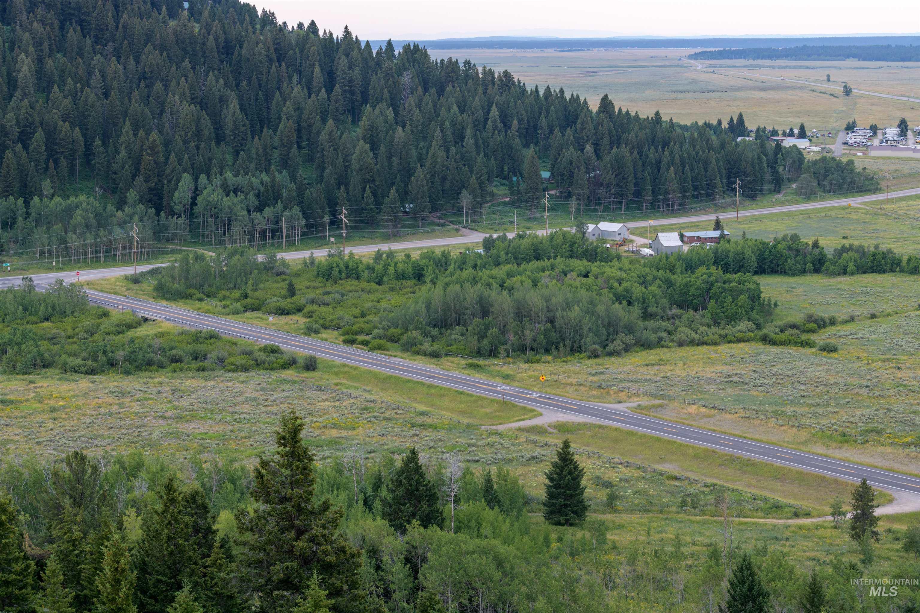 5215 Highway 20 Property Photo 6
