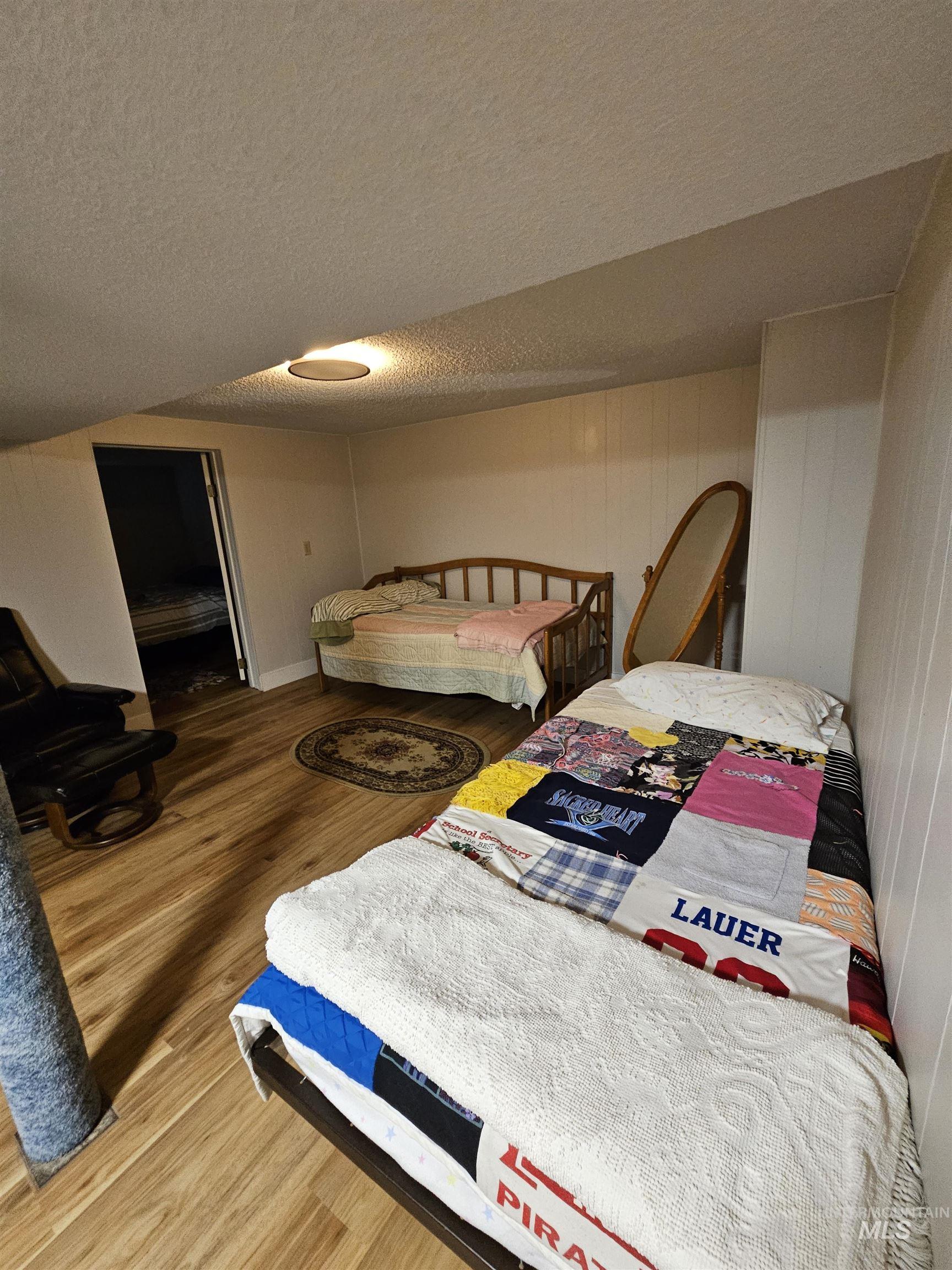 701 King Street Property Photo 13