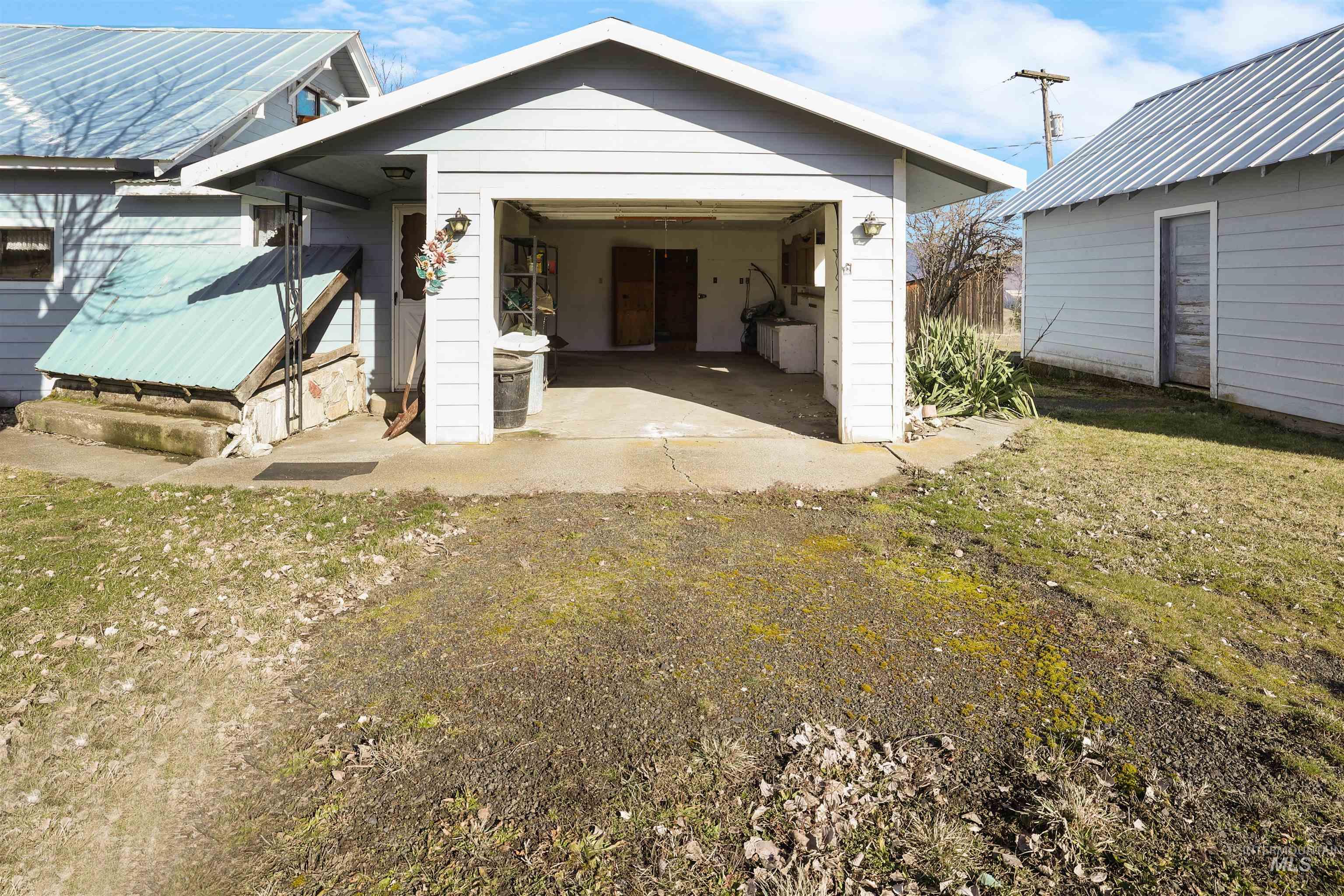 216 Ulmer Road Property Photo 29