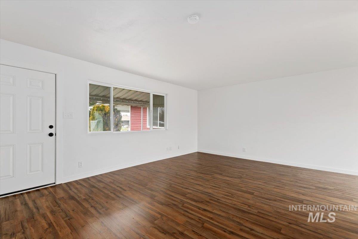 340 Taylor St. Property Photo 6