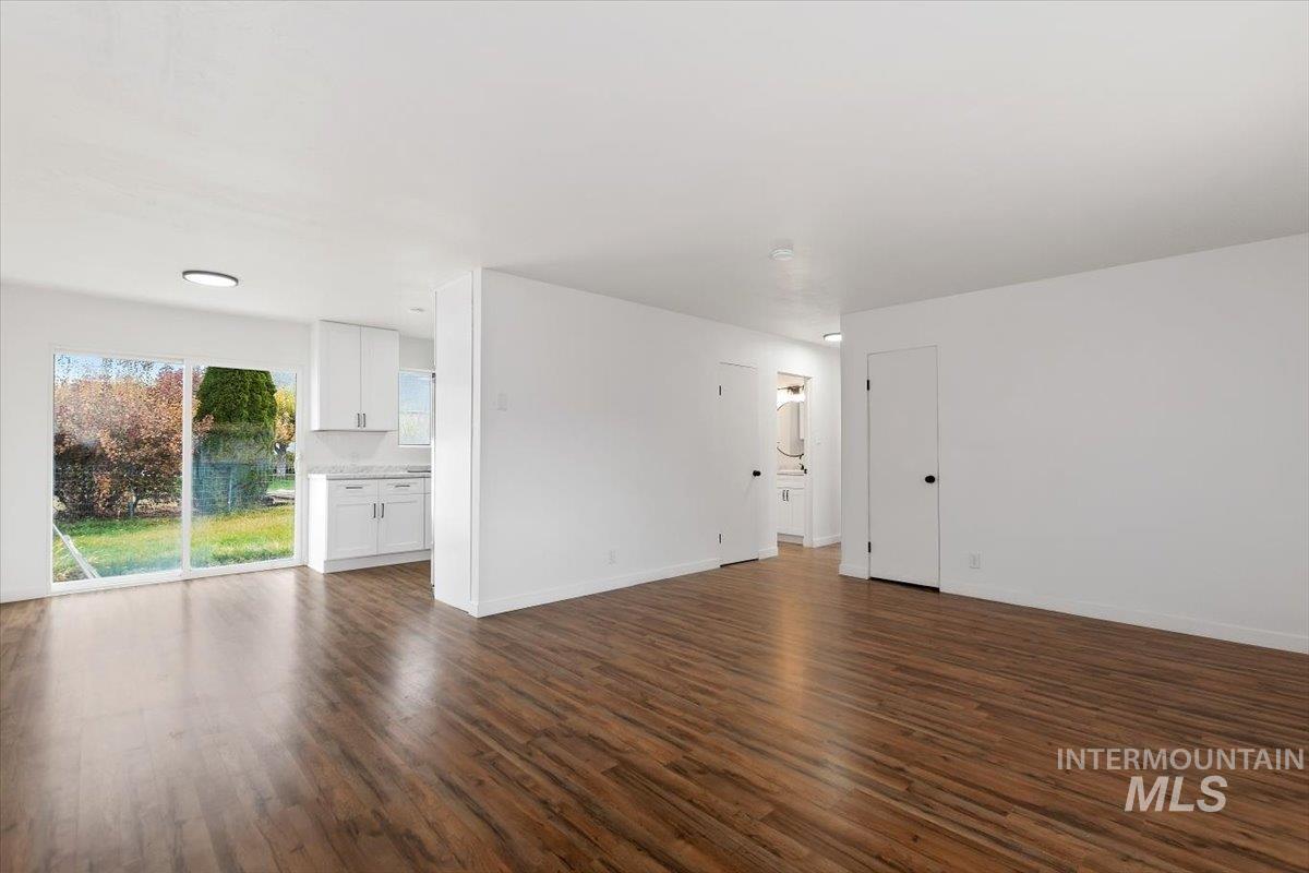 340 Taylor St. Property Photo 7