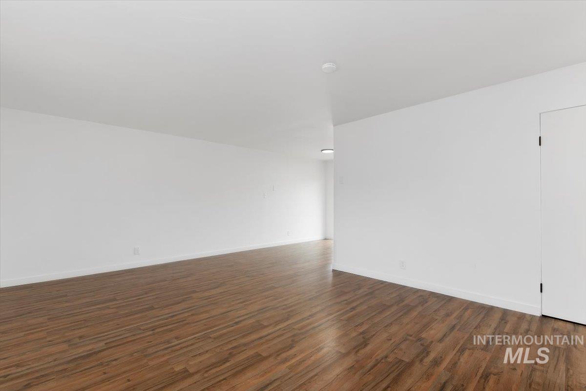 340 Taylor St. Property Photo 8
