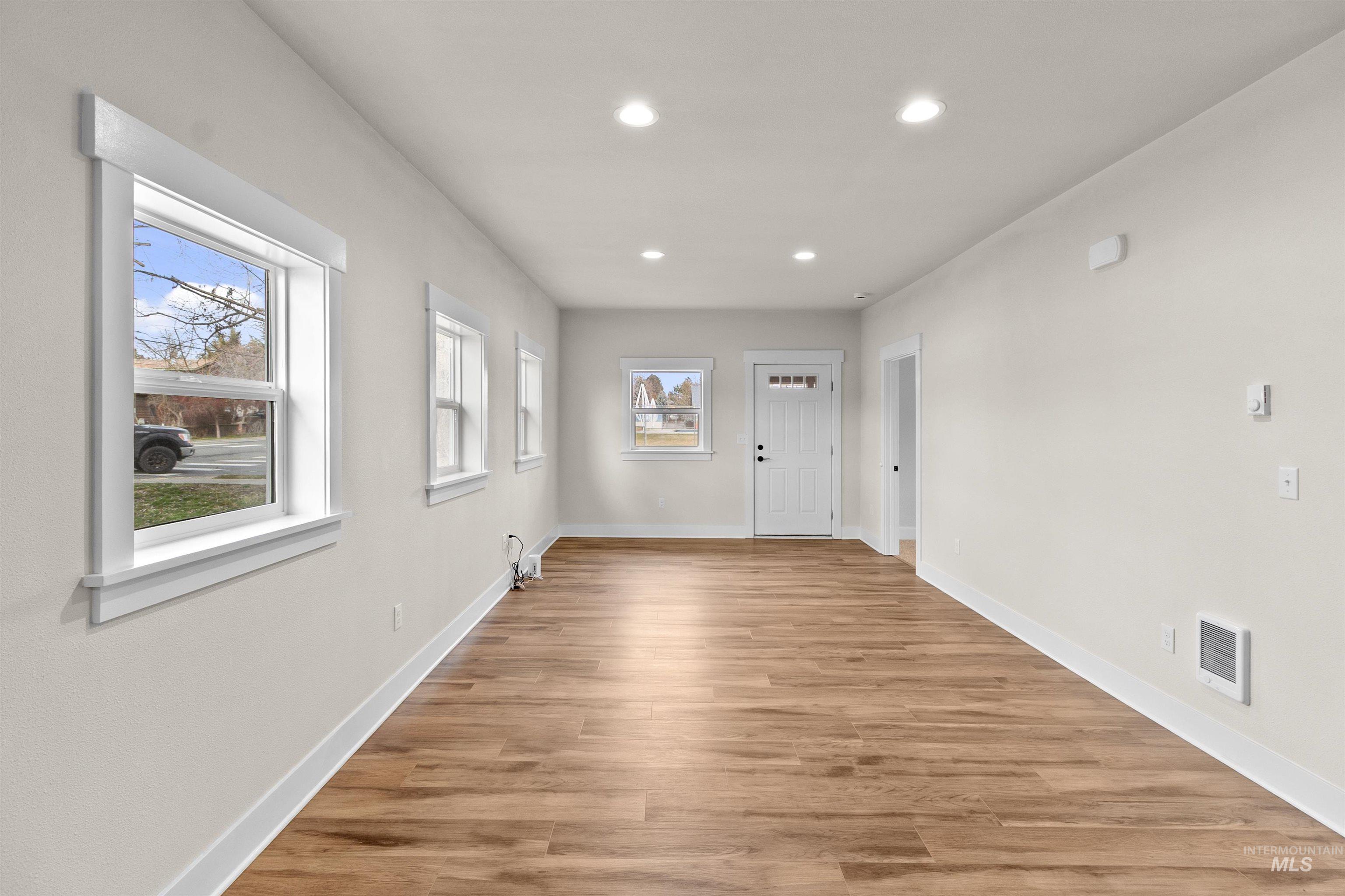 1605 E F Street Property Photo 11