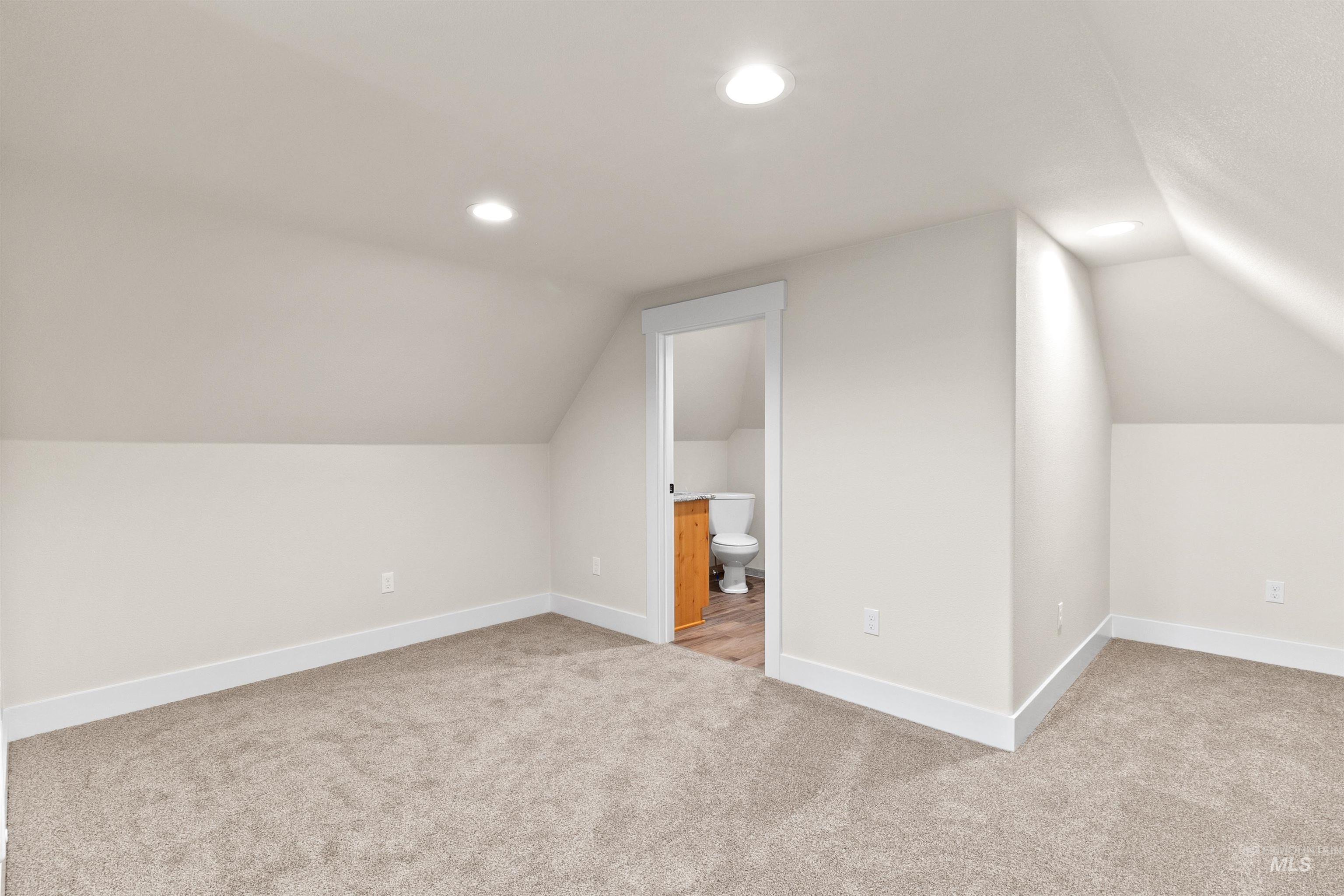 1605 E F Street Property Photo 40