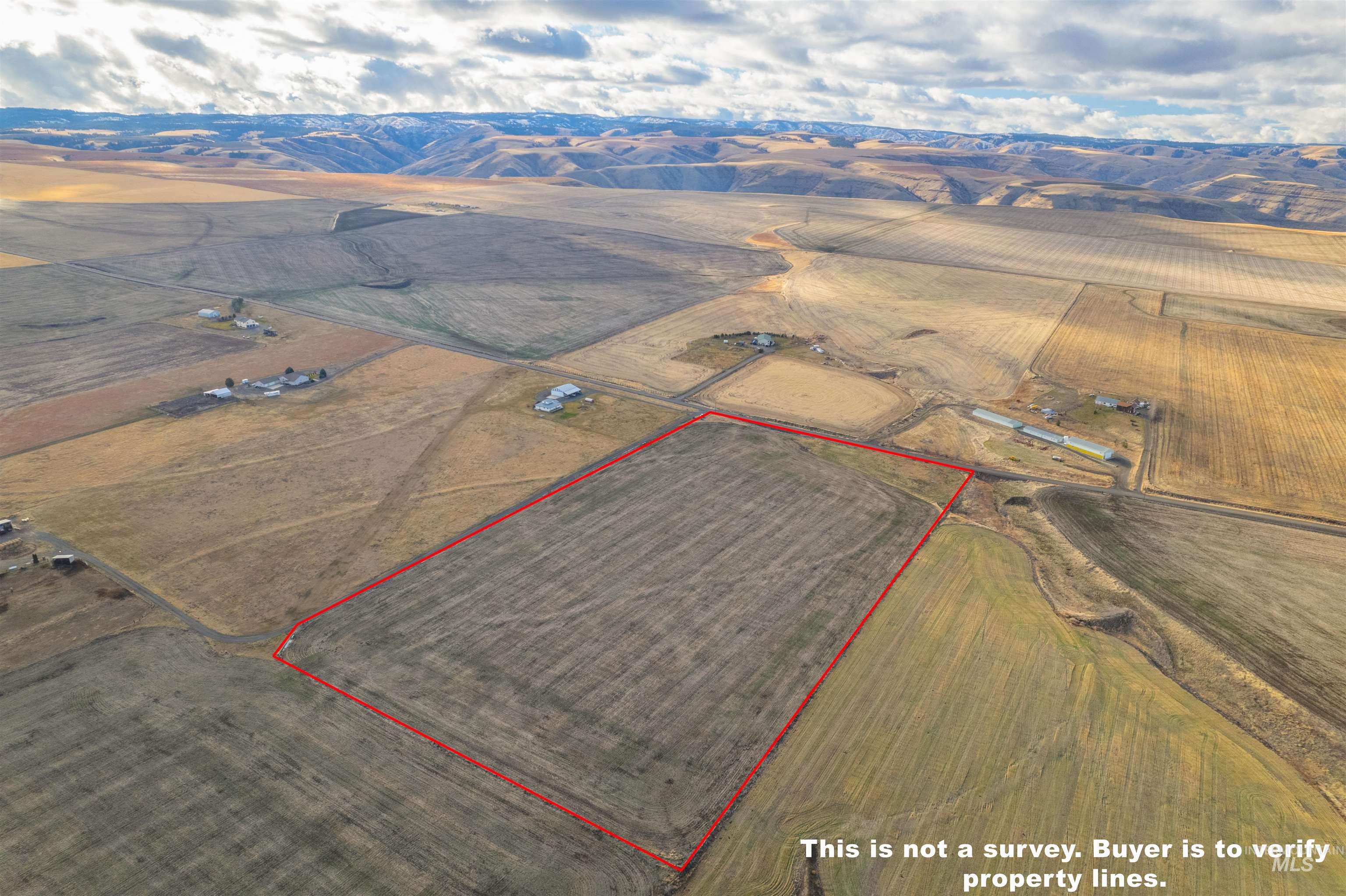 19225 Cloverland Road Property Photo 4