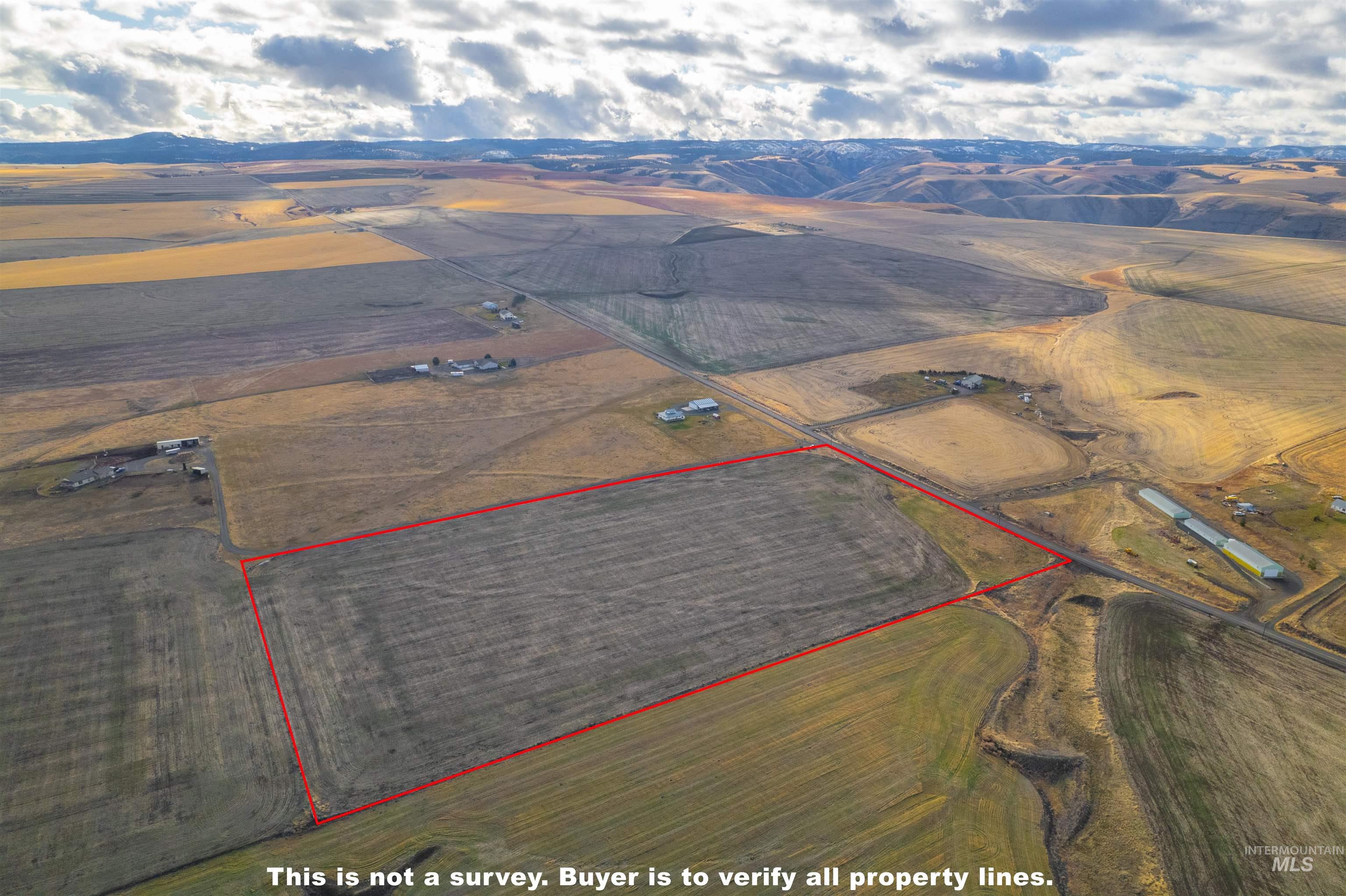 19225 Cloverland Road Property Photo 5