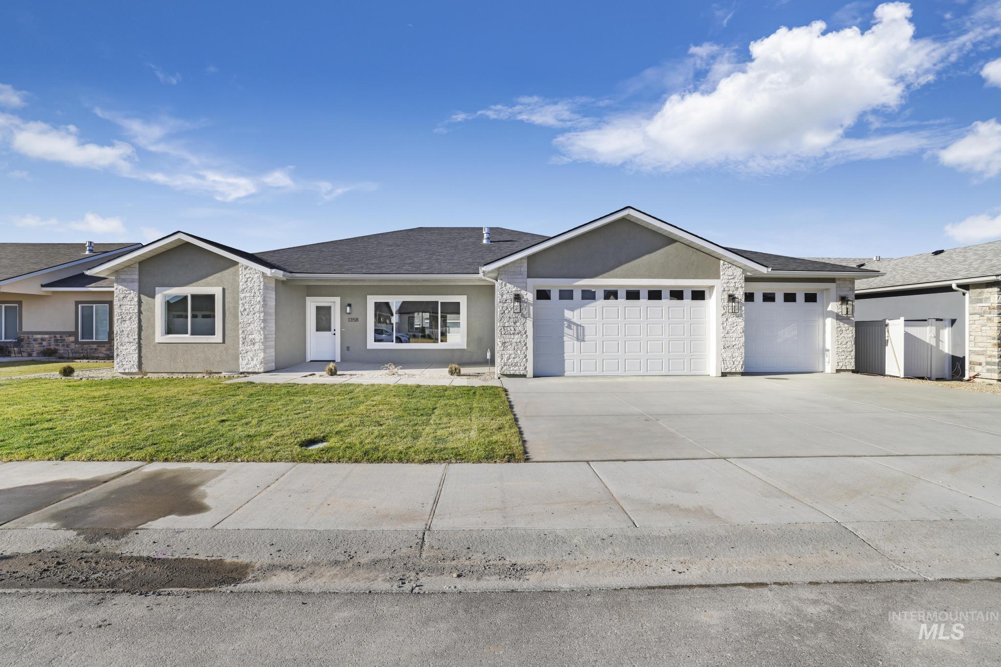 2531B E 3769 N Property Photo 1