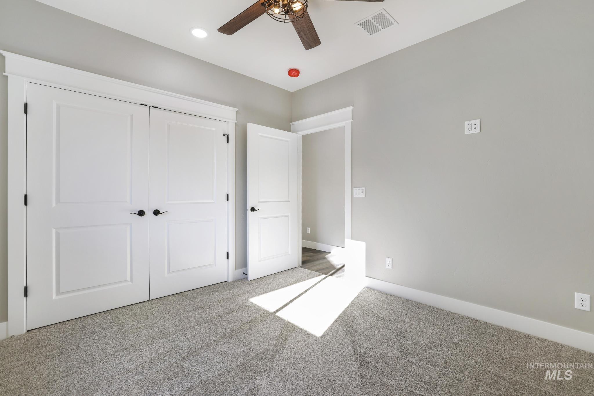 2531b E 3769 N Property Photo 27