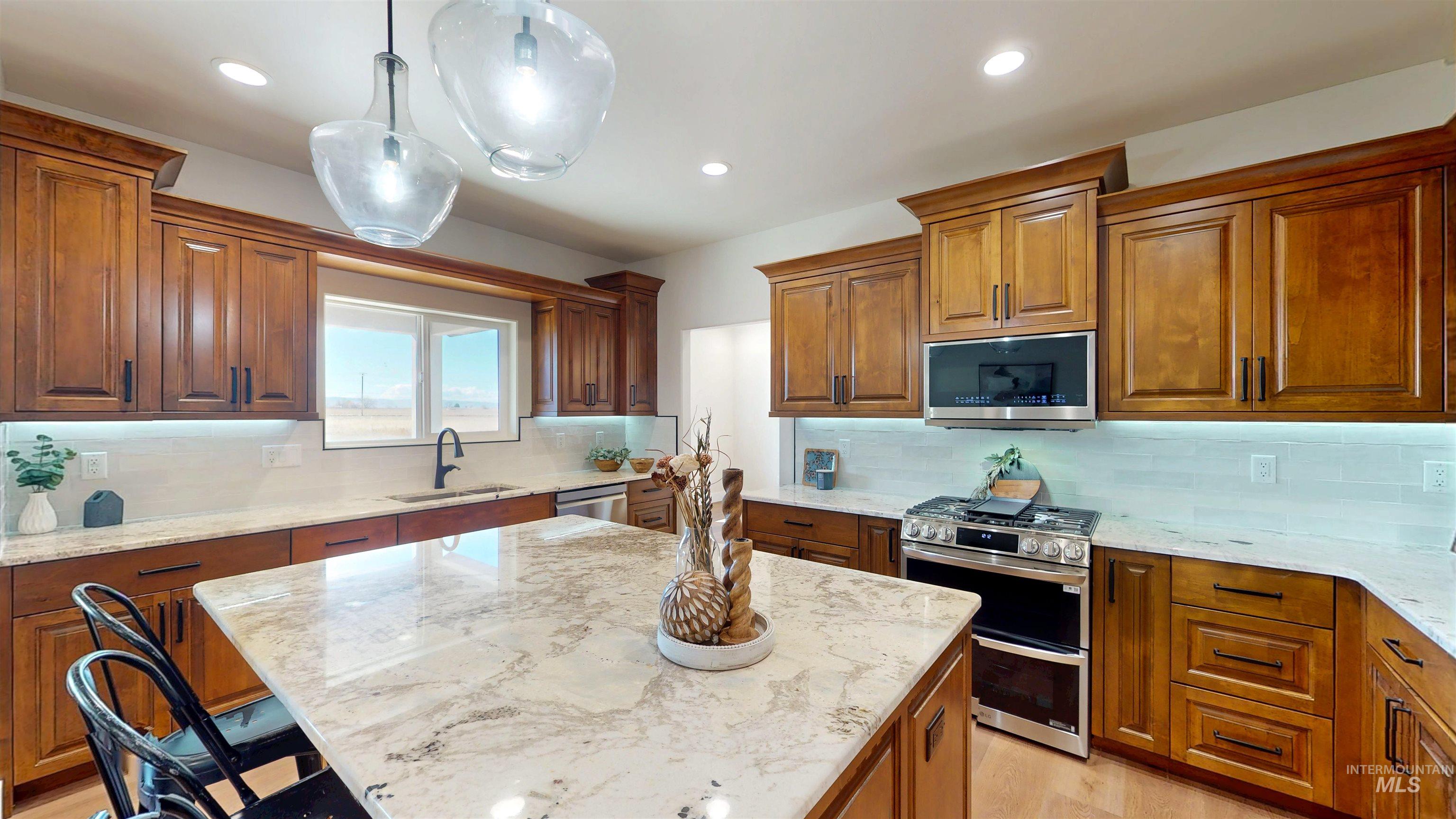 3675 E 3711 N Property Photo 12