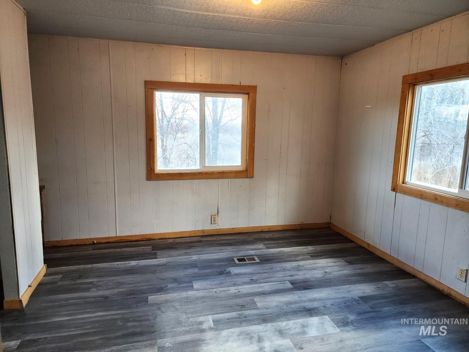 1853 Mclay Road Property Photo 7