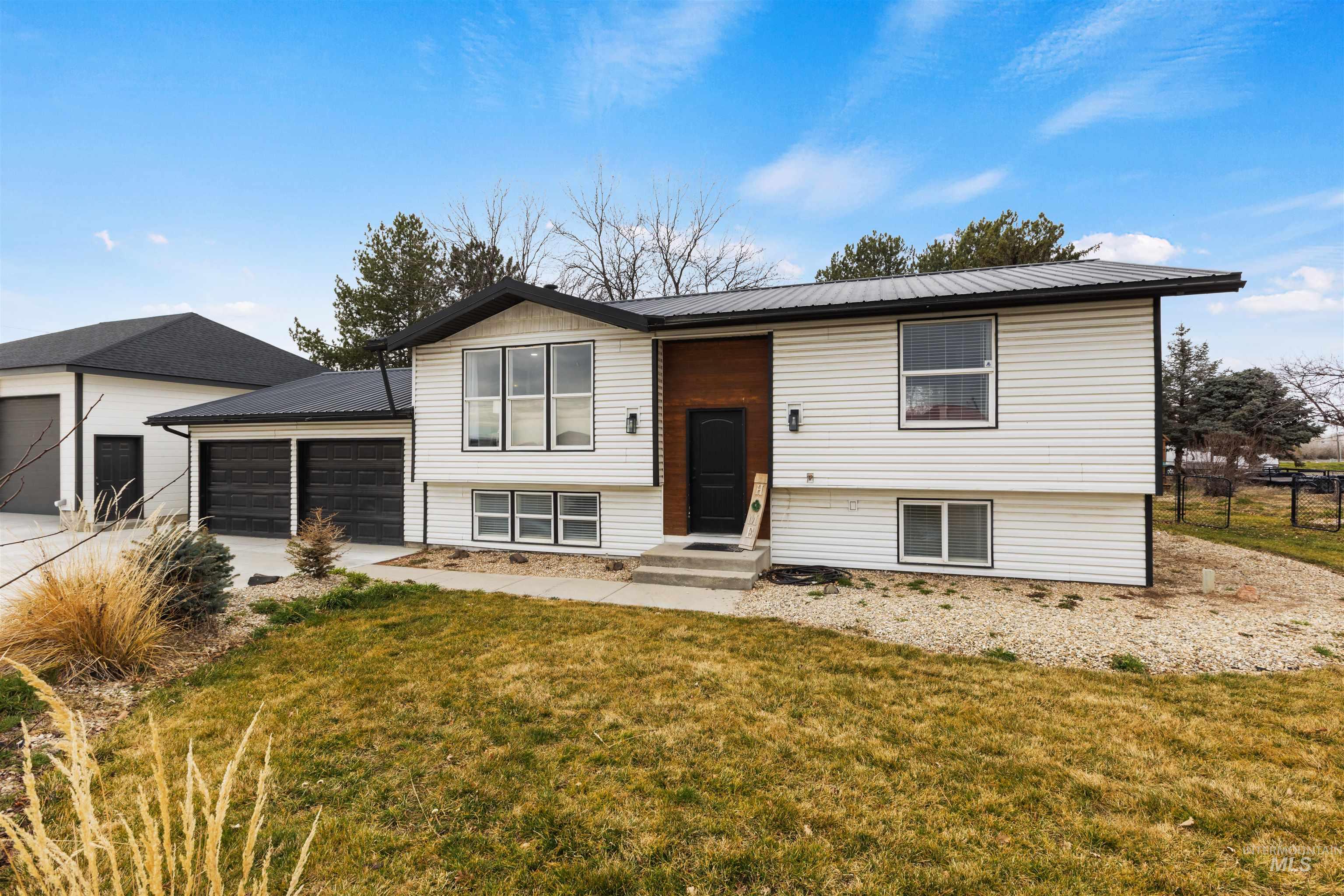 11583 Orchard Ave Property Photo 32