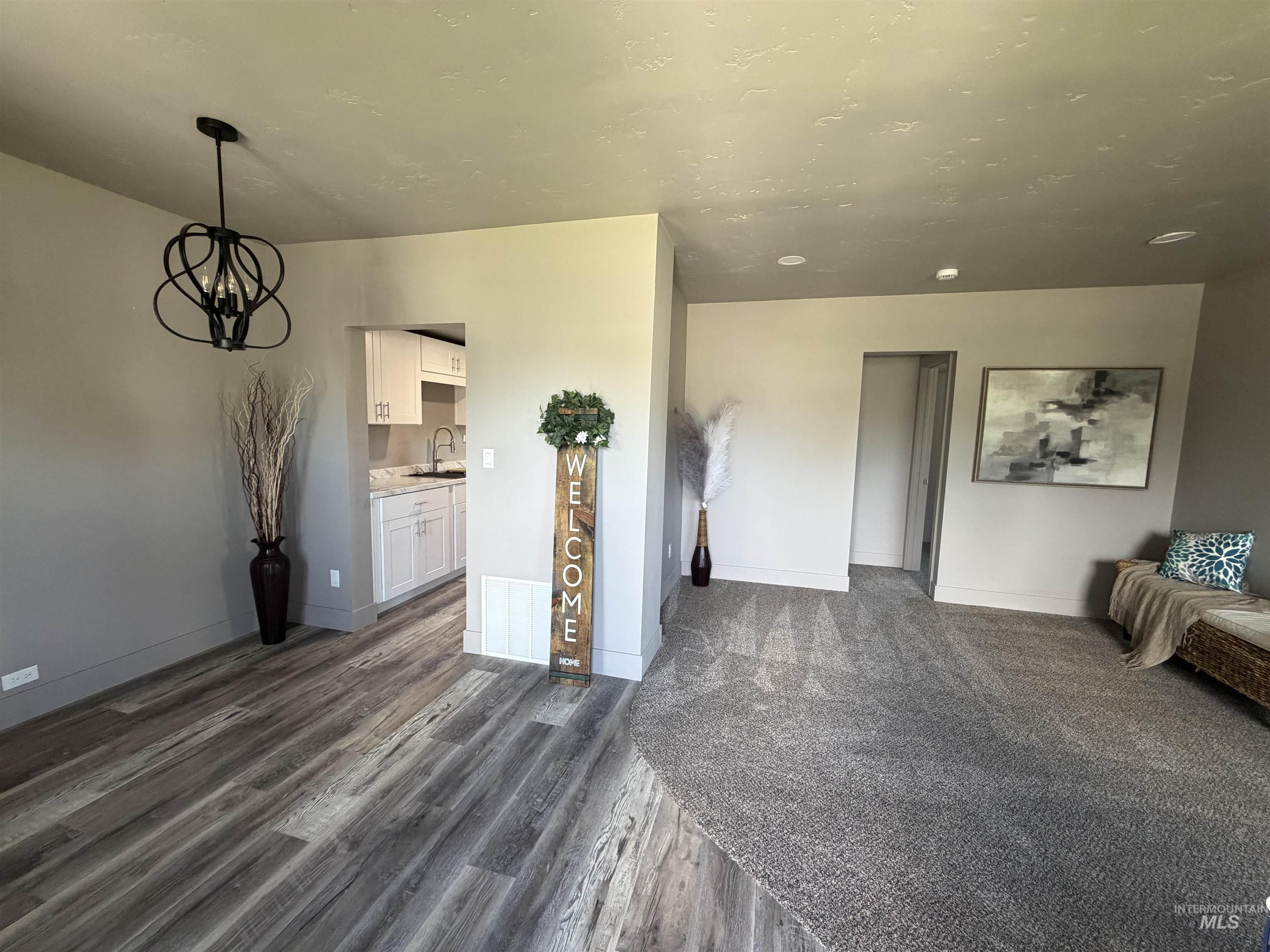 600 11th Street Property Photo 13