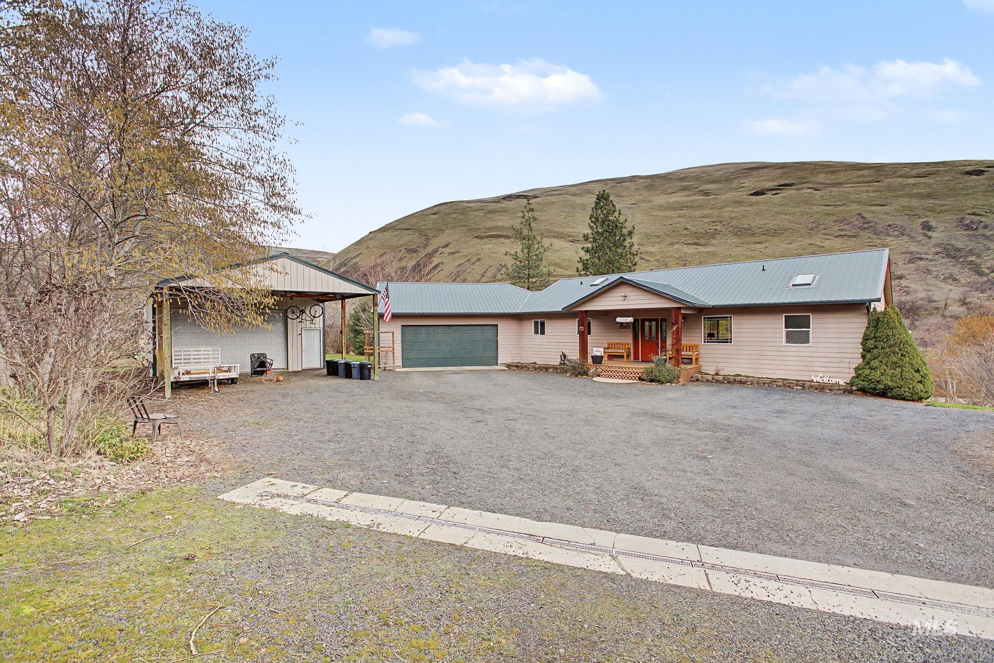 20485 Cottontail Lane Property Photo 1