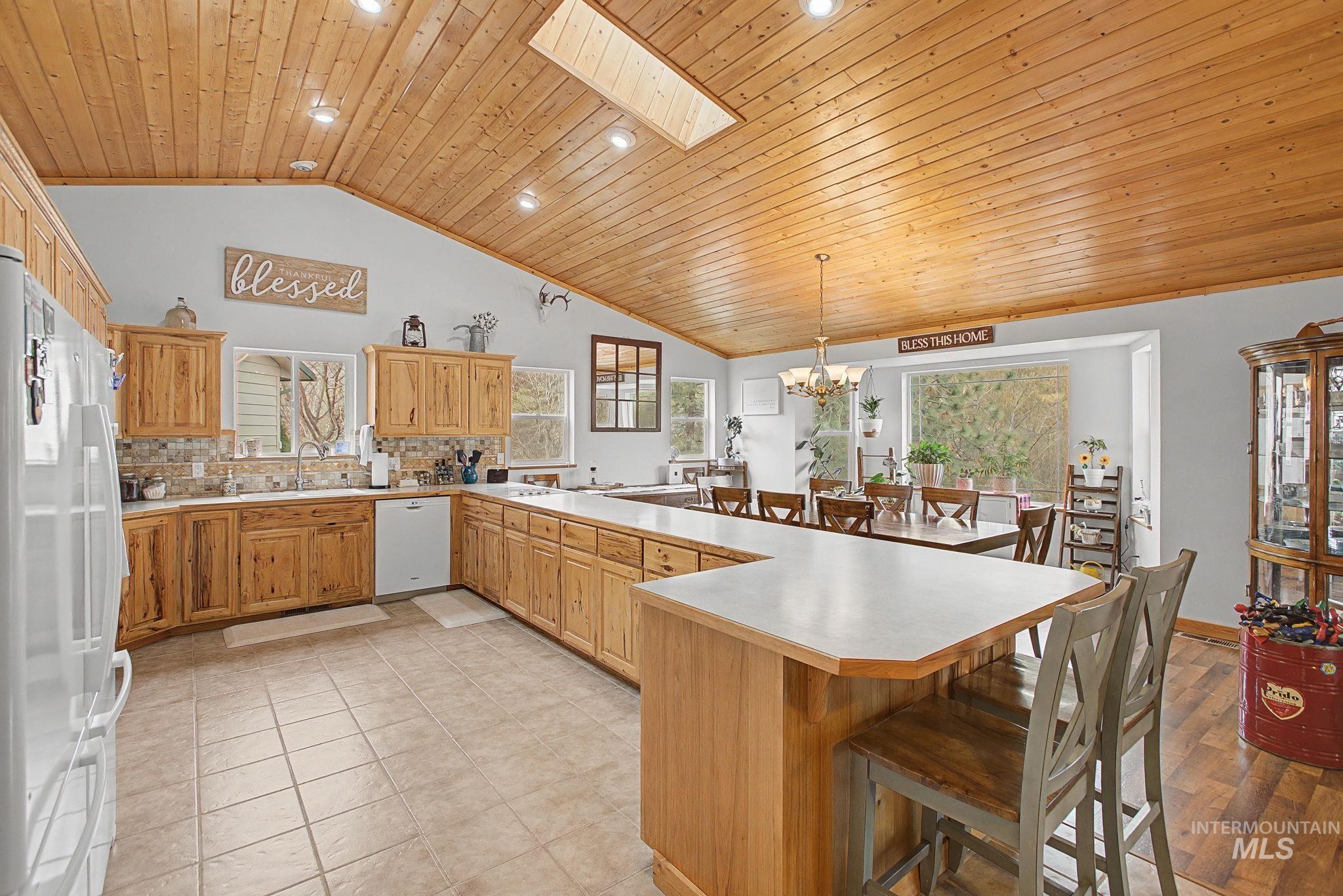 20485 Cottontail Lane Property Photo 9