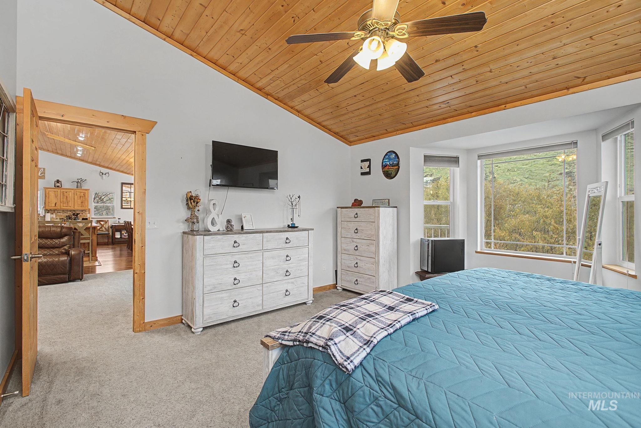 20485 Cottontail Lane Property Photo 15
