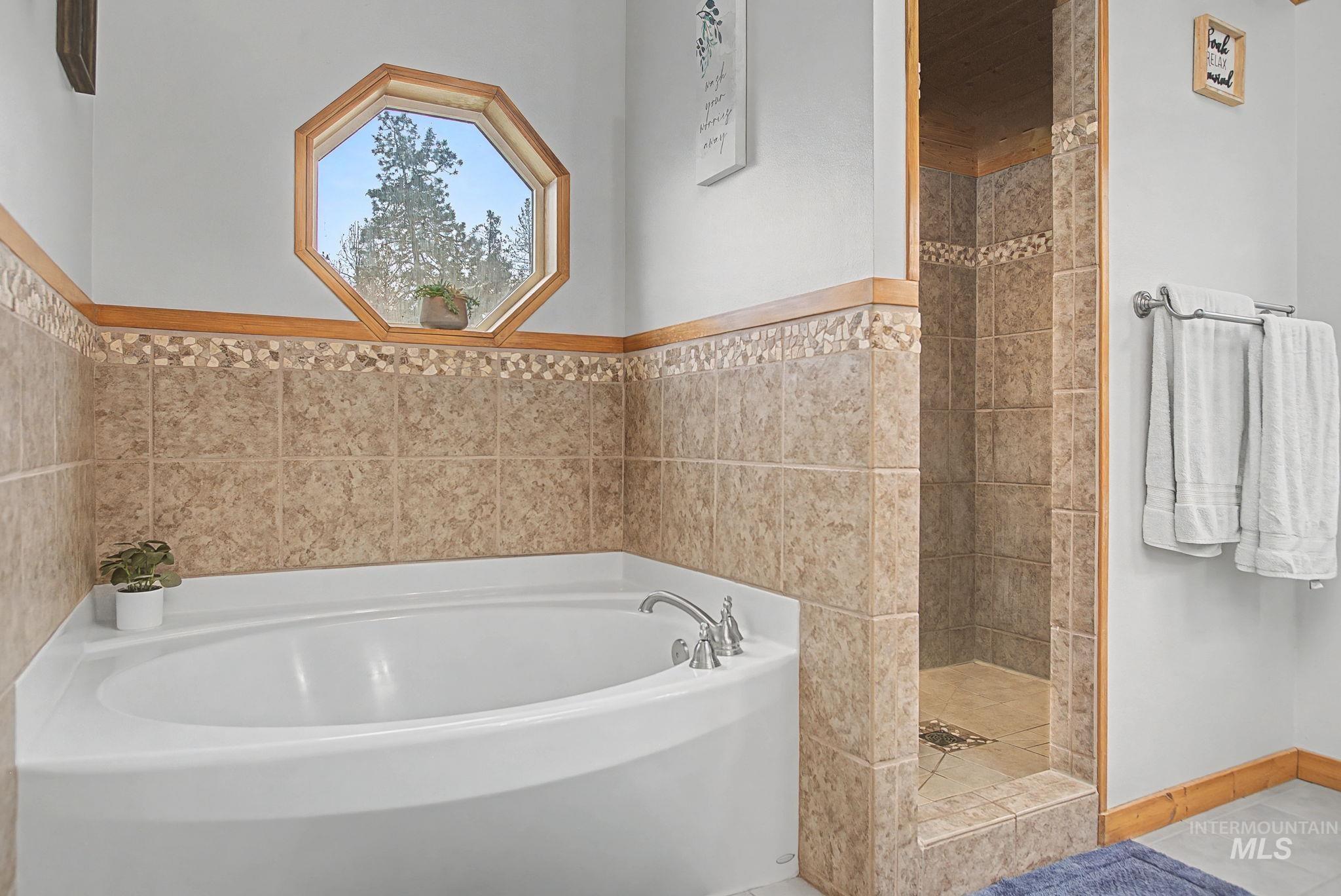 20485 Cottontail Lane Property Photo 17