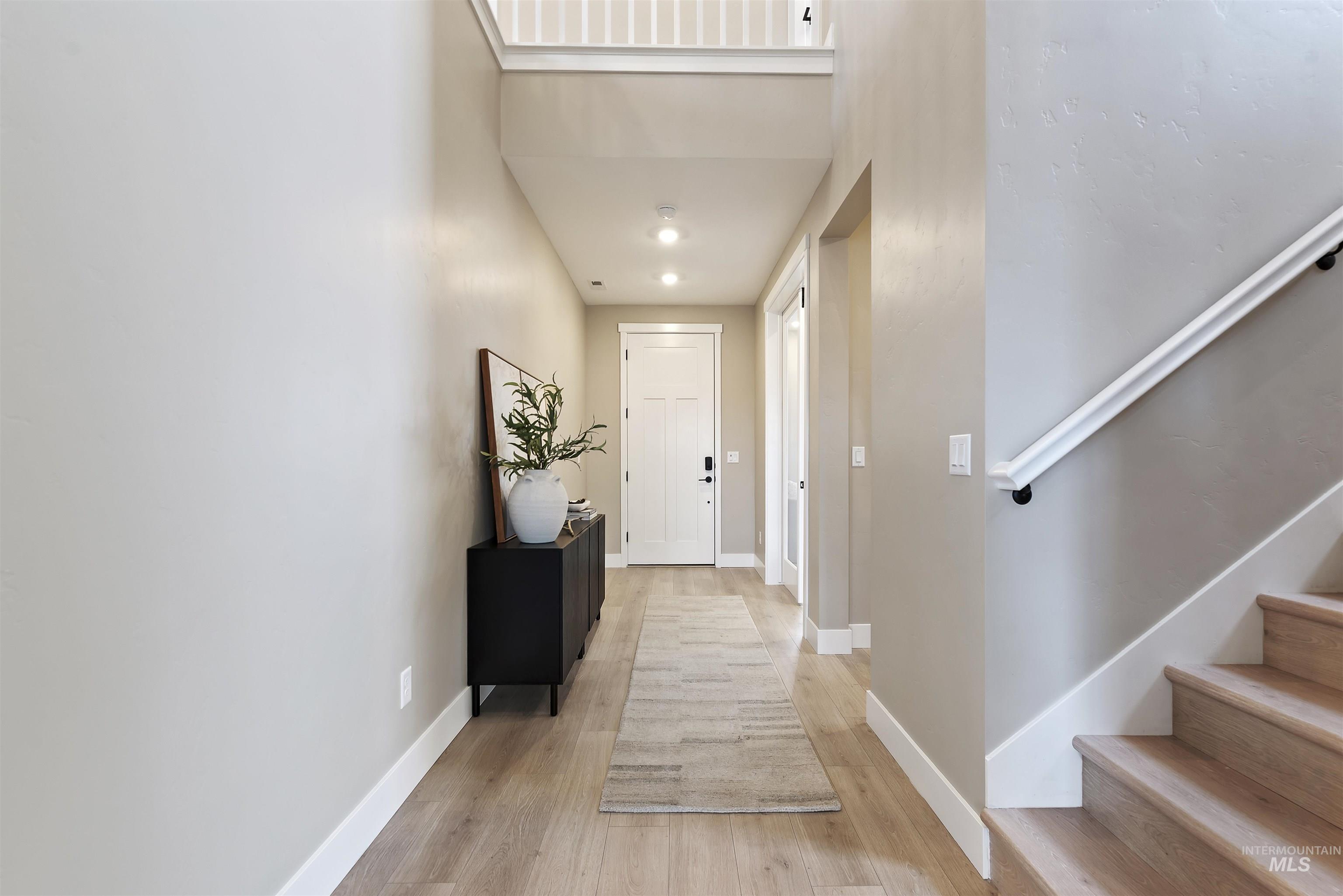 5796 W Oxton St Property Photo 3