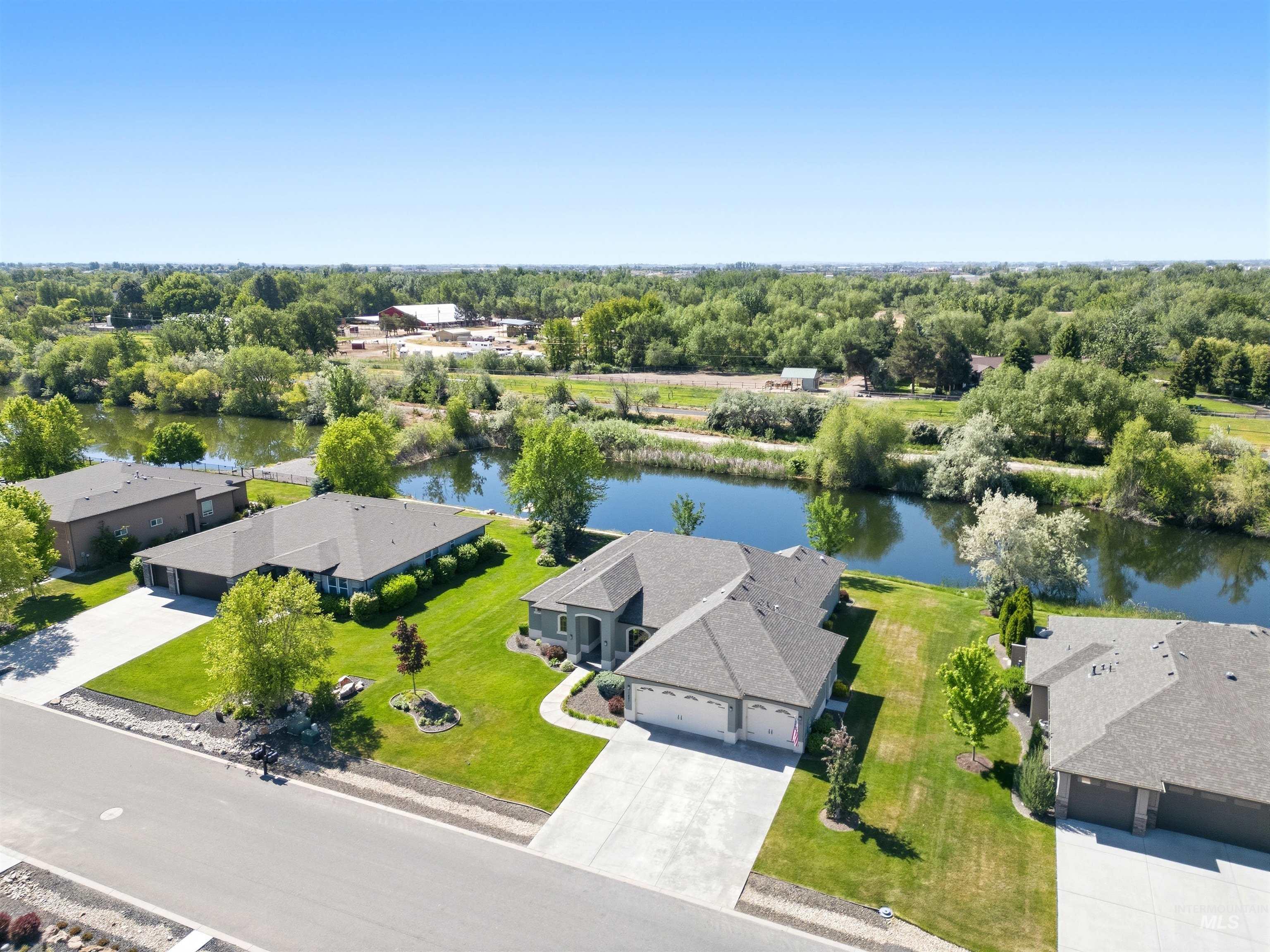 11887 W Pinewood River Lane Property Photo 15