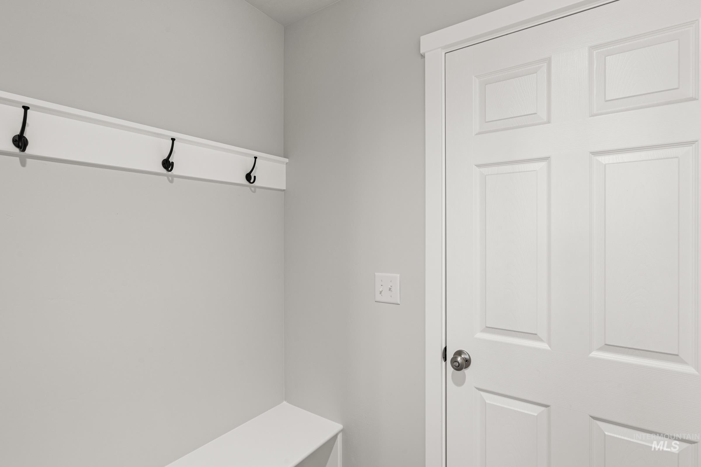 1669 Dyer St Property Photo 12